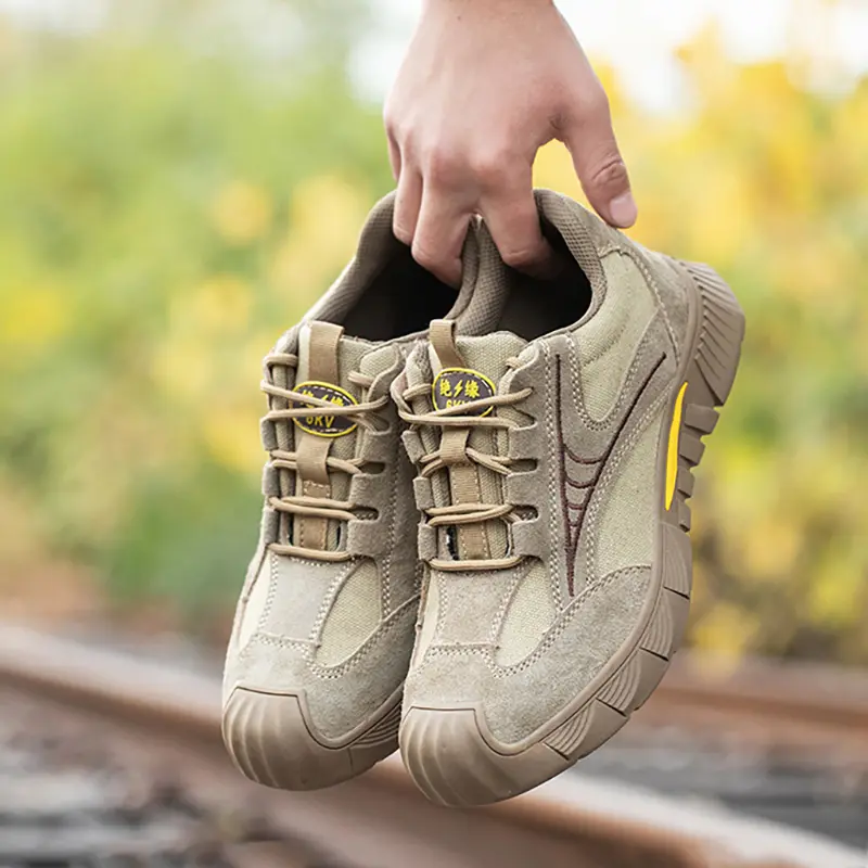 Wear-resistant Anti Slip Work Shoes Breathable Anti-Smashing Stabbing Low Top Thick Soled Electrical Isolation Safety Shoes