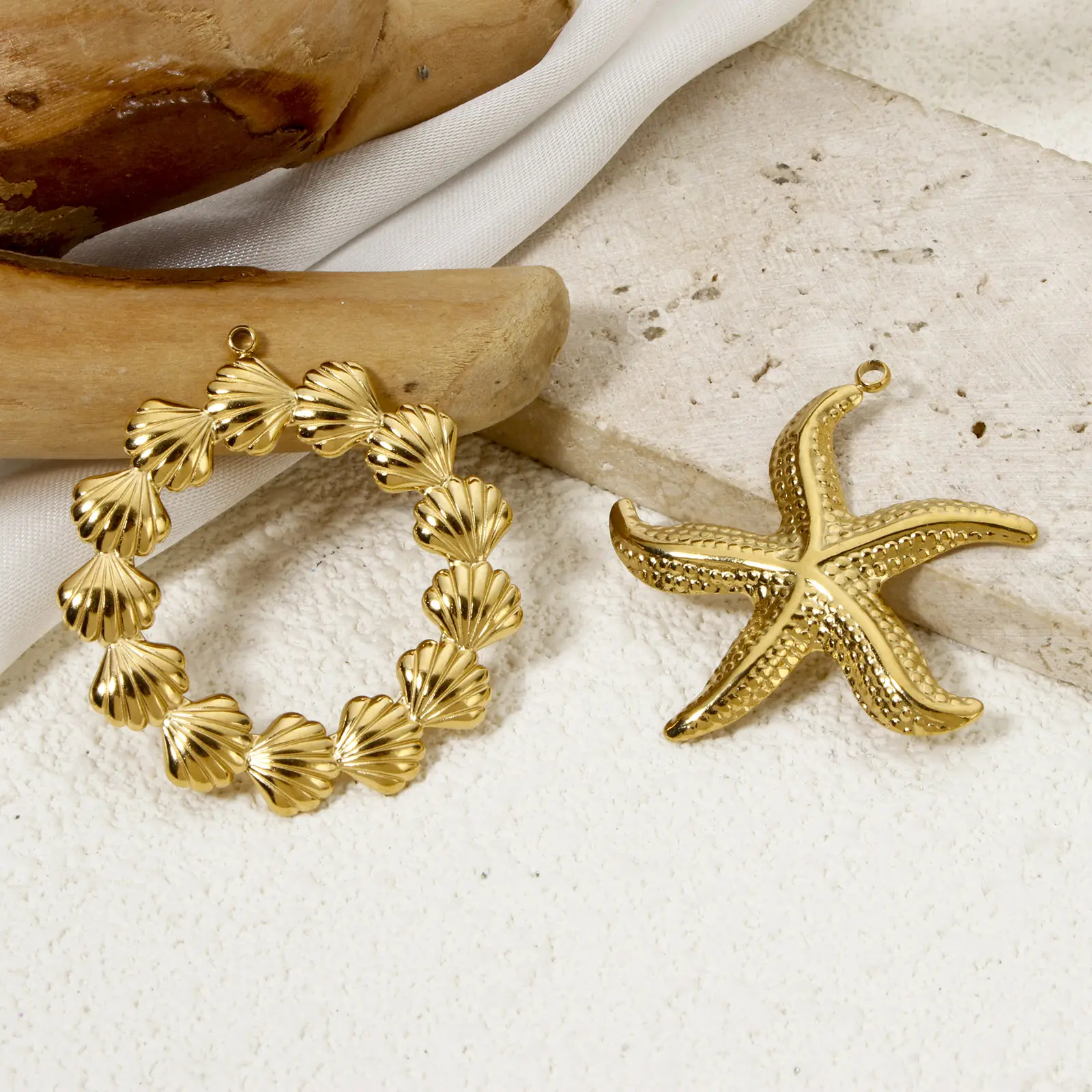 1 Piece 304 Stainless Steel Ocean Jewelry Pendants 18K Real Gold Plated Seahorse Animal Shell 3D Charms For DIY Necklace Making