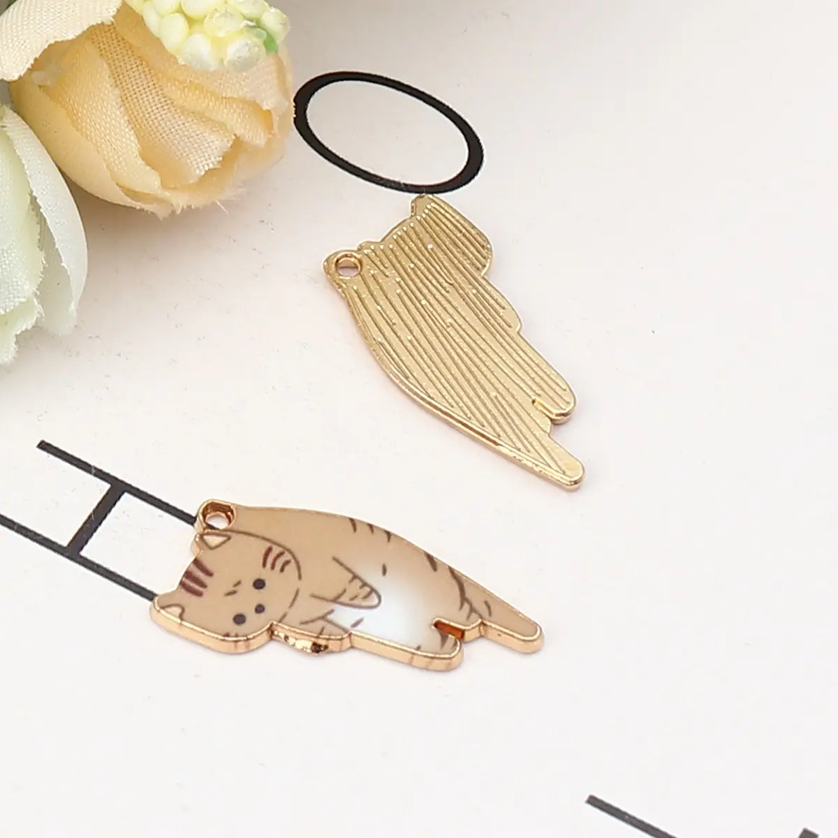 Fashion Gold Color Metal Charms Kawaii Cat Animal Multicolor Enamel DIY Making Necklace Bracelet Jewelry 25mm x 13mm, 10PCs