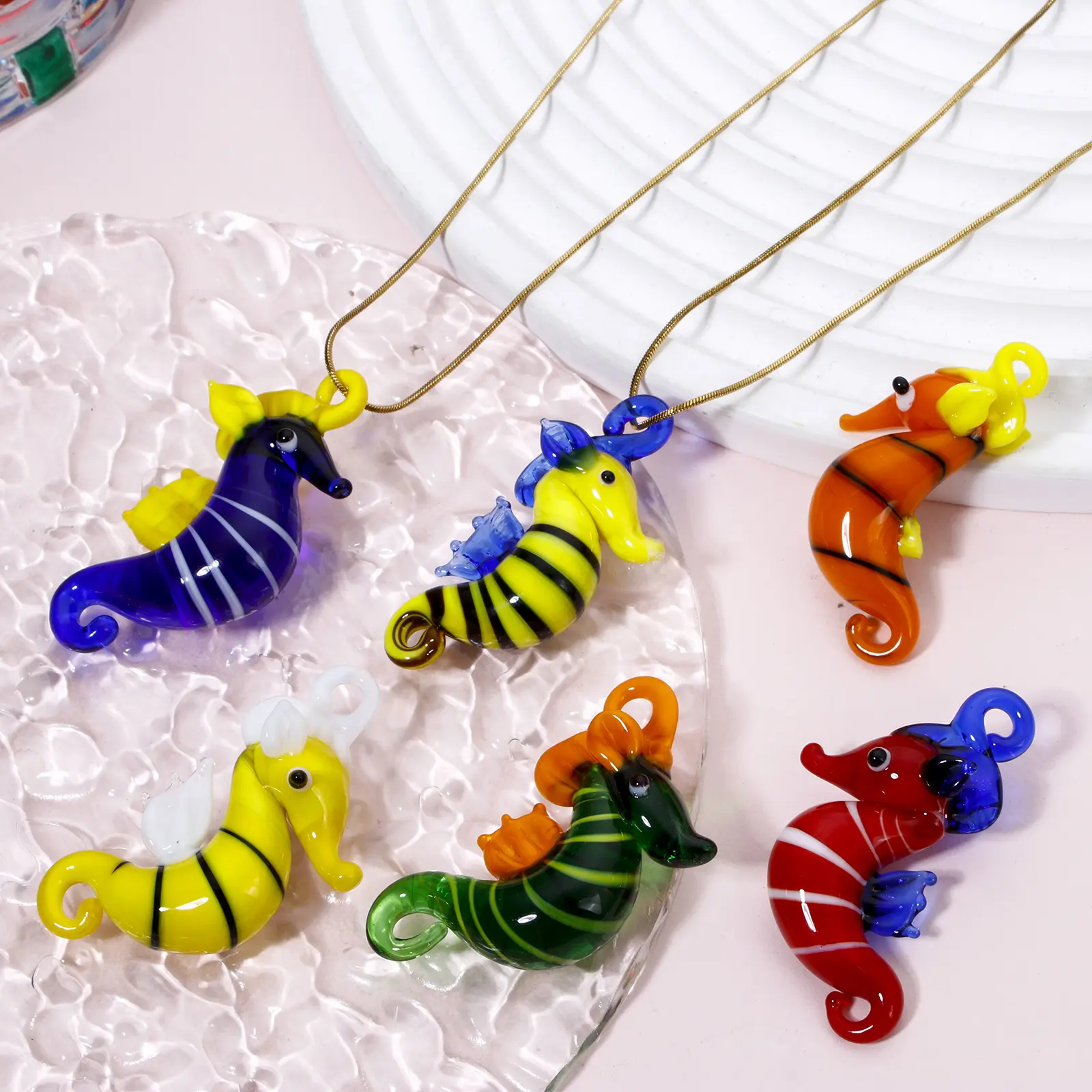 1 Piece Cute 3D Seahorse Lampwork Glass Ocean For DIY Jewelry Pendants Animal Stripe Aquarium Decor Craft Ornaments 4.2cm x 3cm