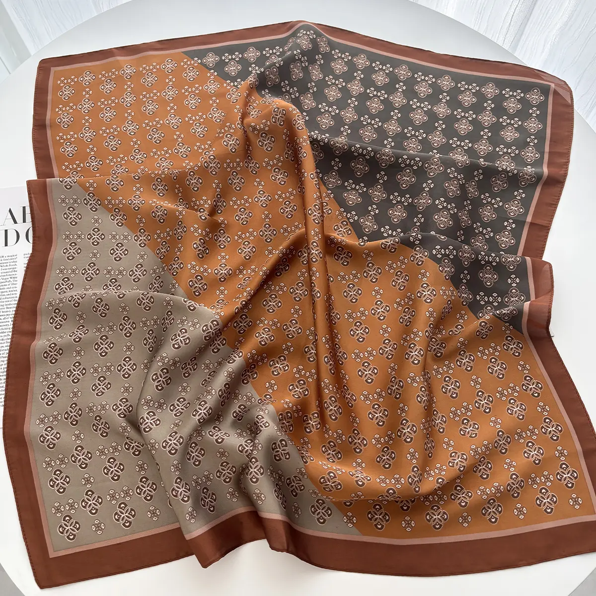 Luxury Geometric Print Spring Summer Soft Satin Scarf Fashionable Commute Professional Neck Protection Square Scarves