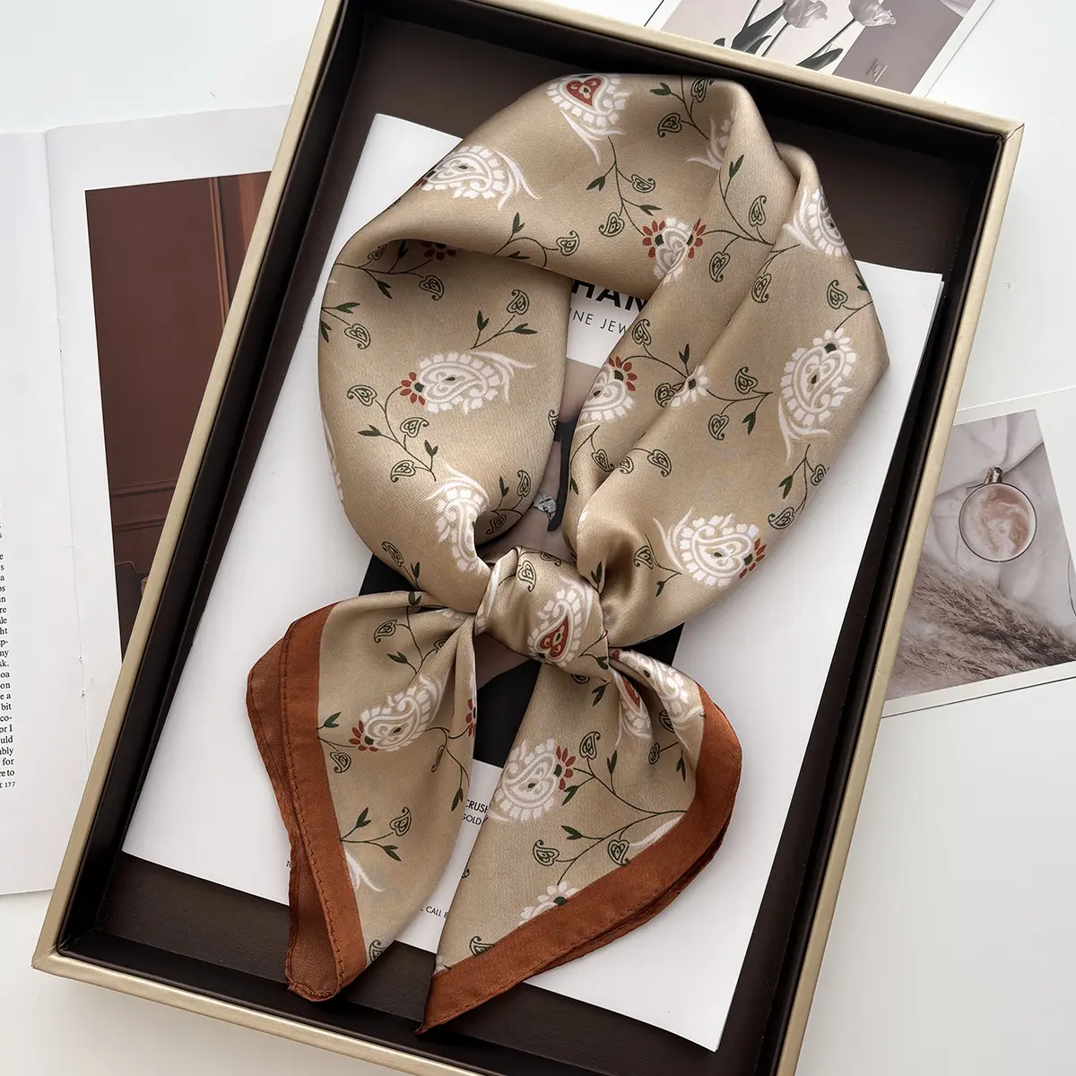 Luxury Geometric Print Spring Summer Soft Satin Scarf Fashionable Commute Professional Neck Protection Square Scarves