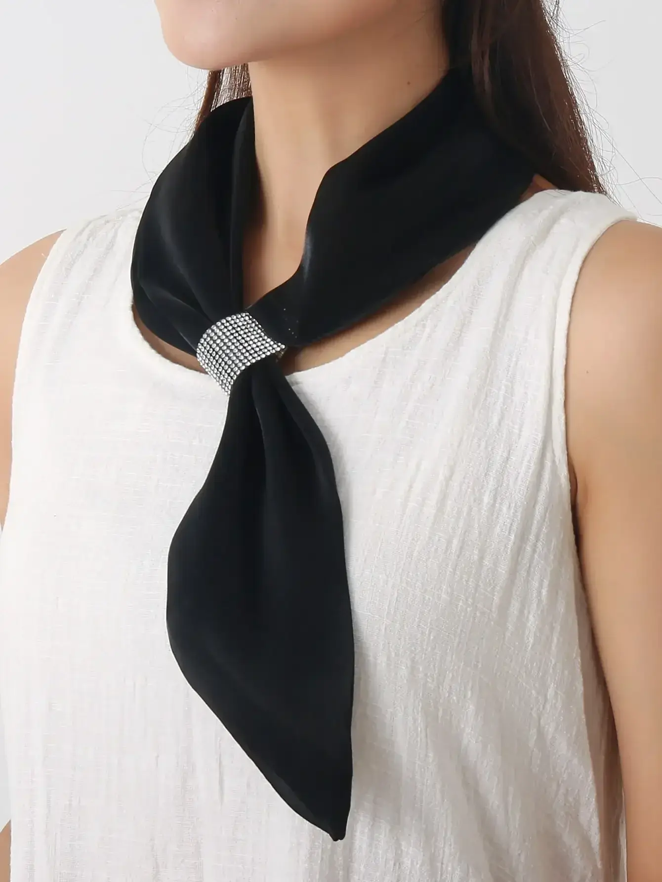 1pc Rhinestone Decor Scarf Ideal For Going Out & Dressing Up Your Look Elegant Bandana,Hair Band,Head Band