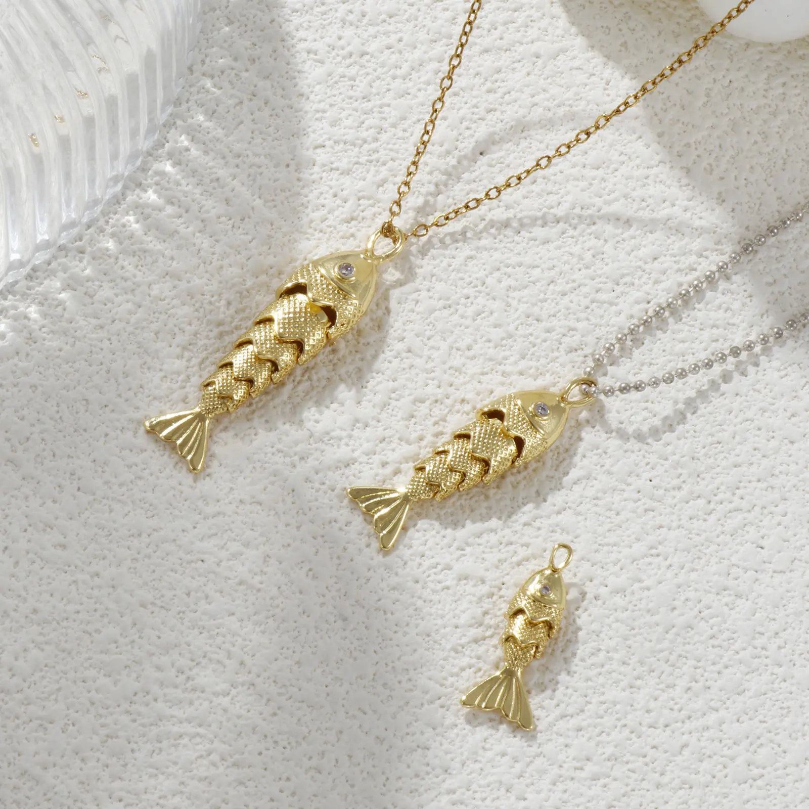 1 Piece Movable Brass Ocean Fish Jewelry Charms Clear Cubic Zirconia Pendant For DIY Necklace Making Findings