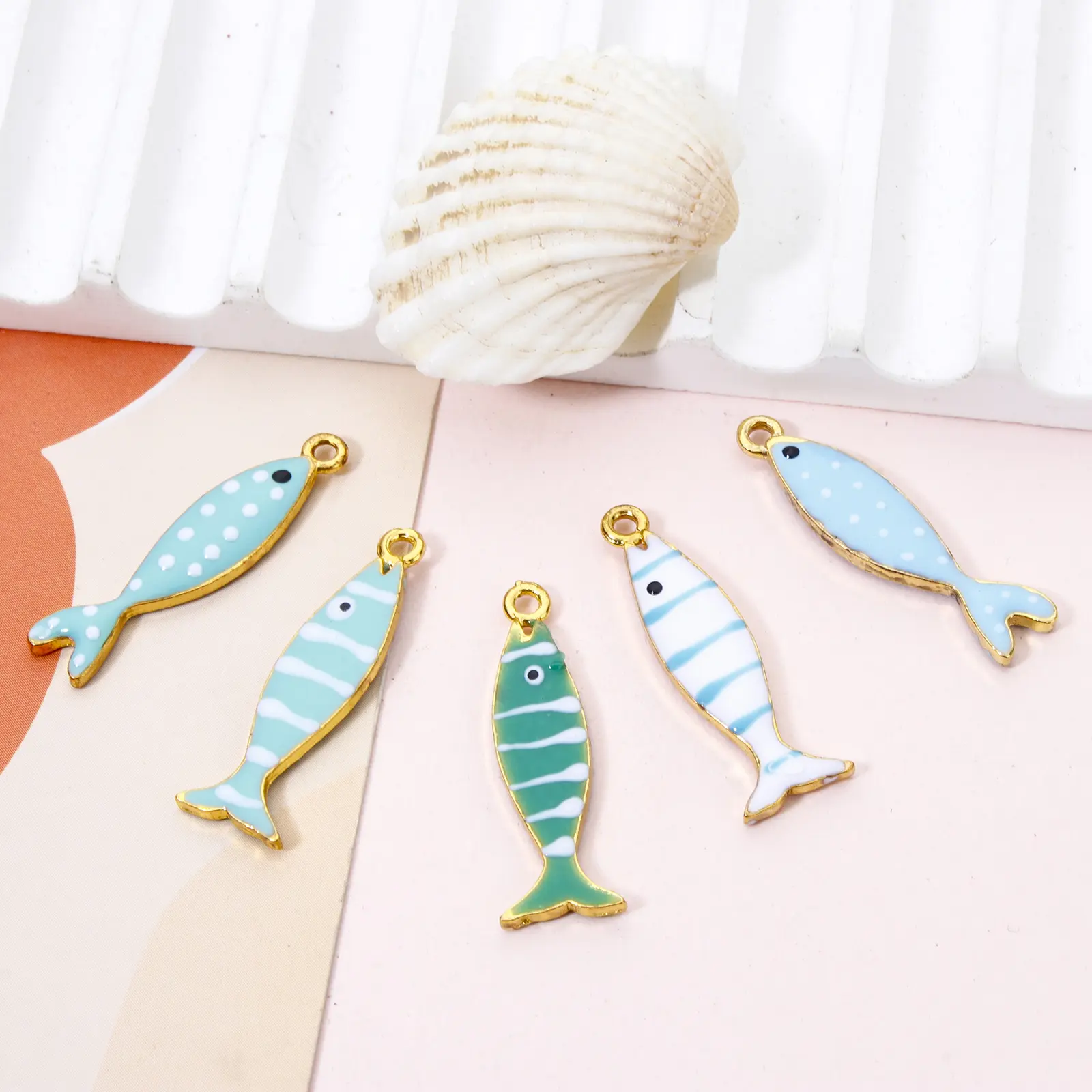 5 Piece Zinc Based Alloy Double Sided Enamelled Fish Animal Sequins Charms Gold Plated Animal  Pendants For DIY Jewelry Making