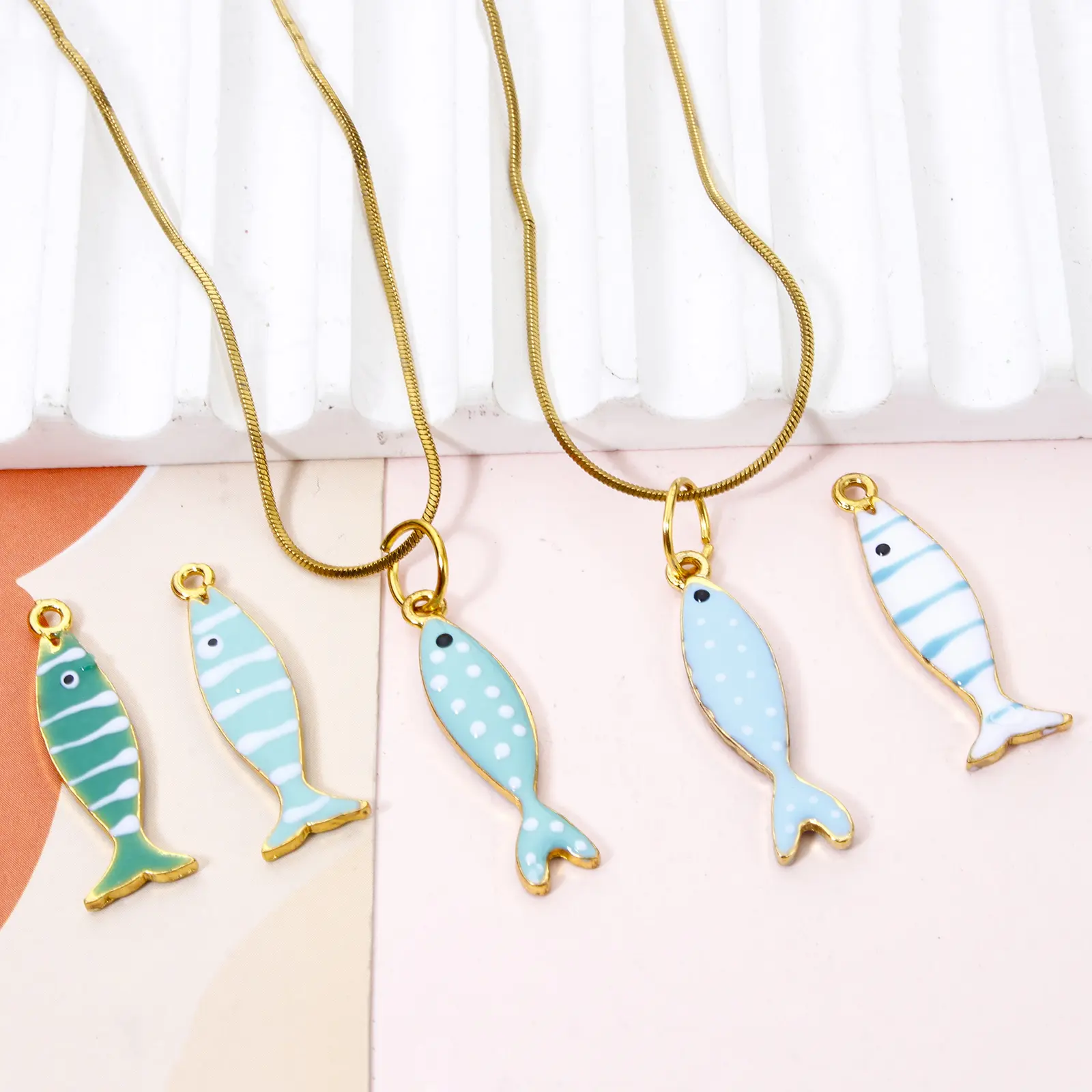 5 Piece Zinc Based Alloy Double Sided Enamelled Fish Animal Sequins Charms Gold Plated Animal  Pendants For DIY Jewelry Making
