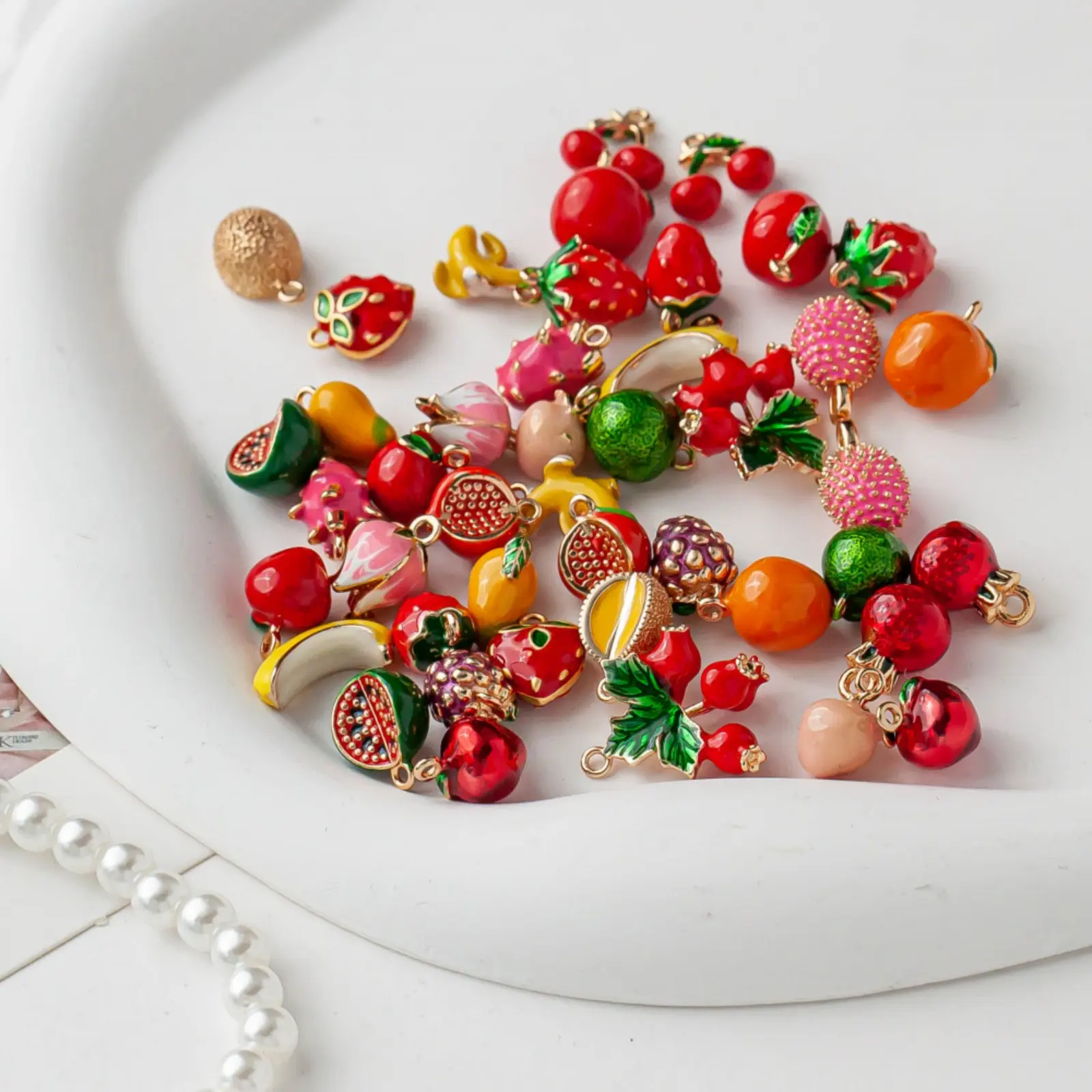 2 PCs Brass Charms 18K Gold Plated Fruit Enamel Pomegranate Peach Strawberry Apple Pendants For DIY Necklace Jewelry Making
