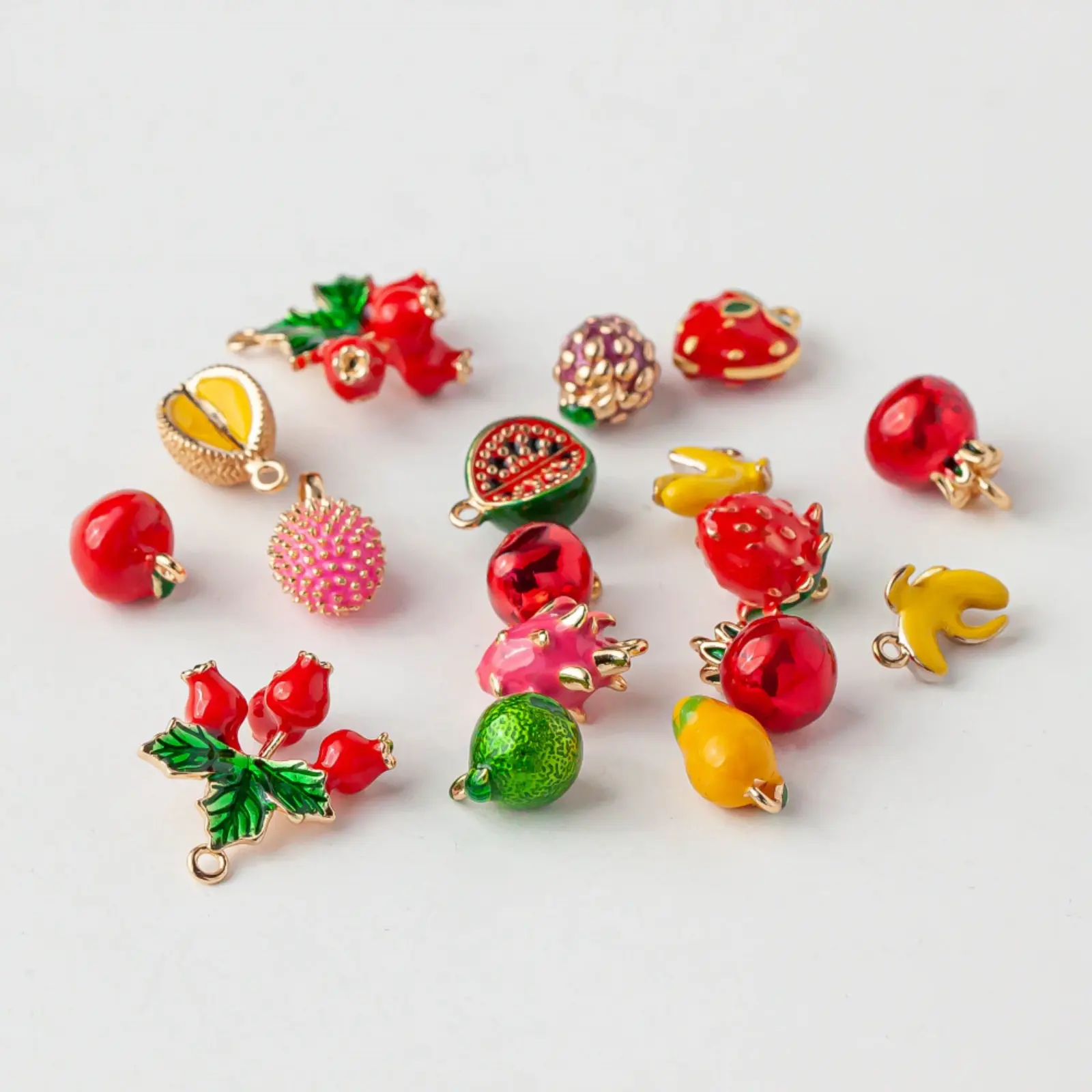 2 PCs Brass Charms 18K Gold Plated Fruit Enamel Pomegranate Peach Strawberry Apple Pendants For DIY Necklace Jewelry Making