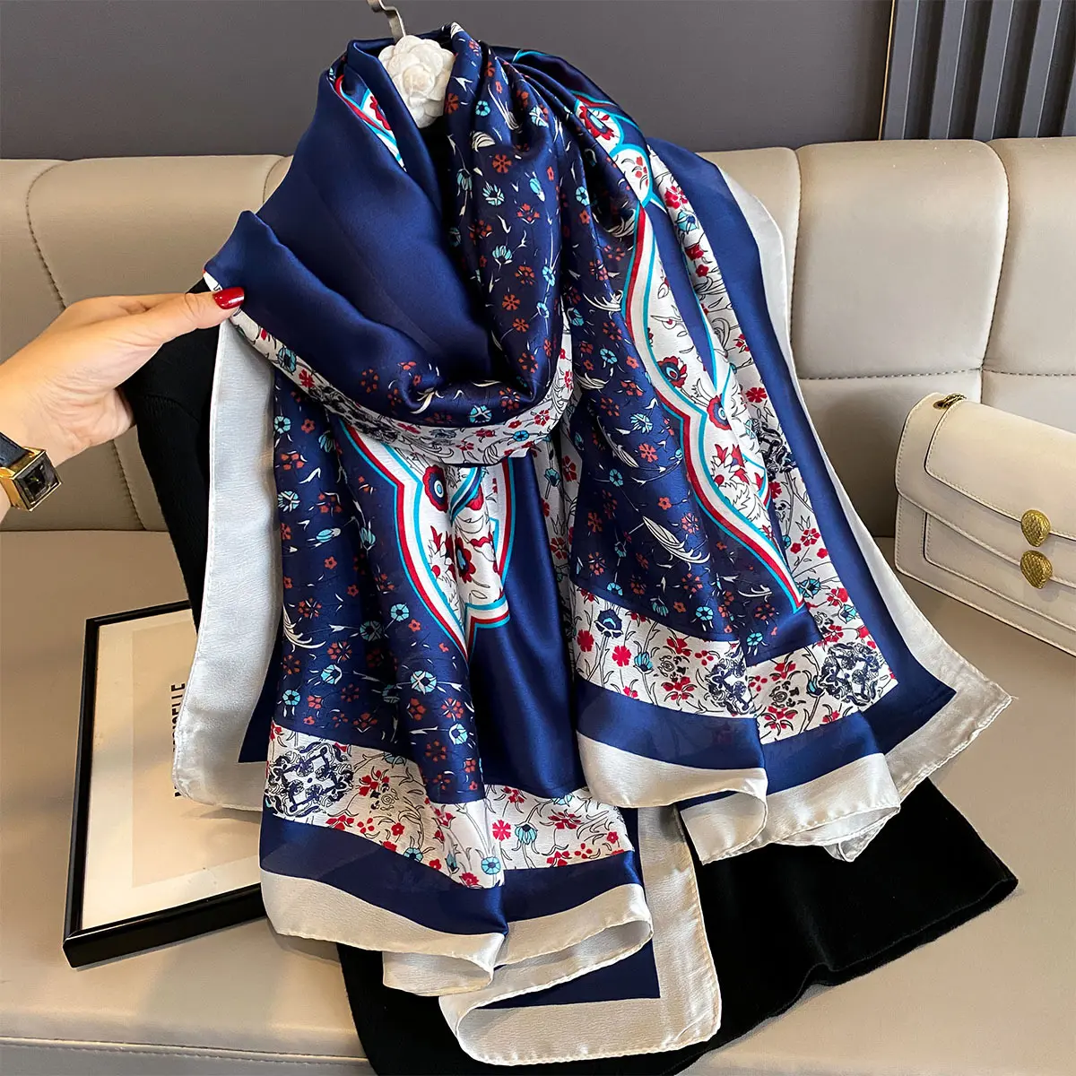 Luxury Brand Women Summer Scarf Florald Print Shawls Wraps Soft Female Muffler Hijab For Beach Travel