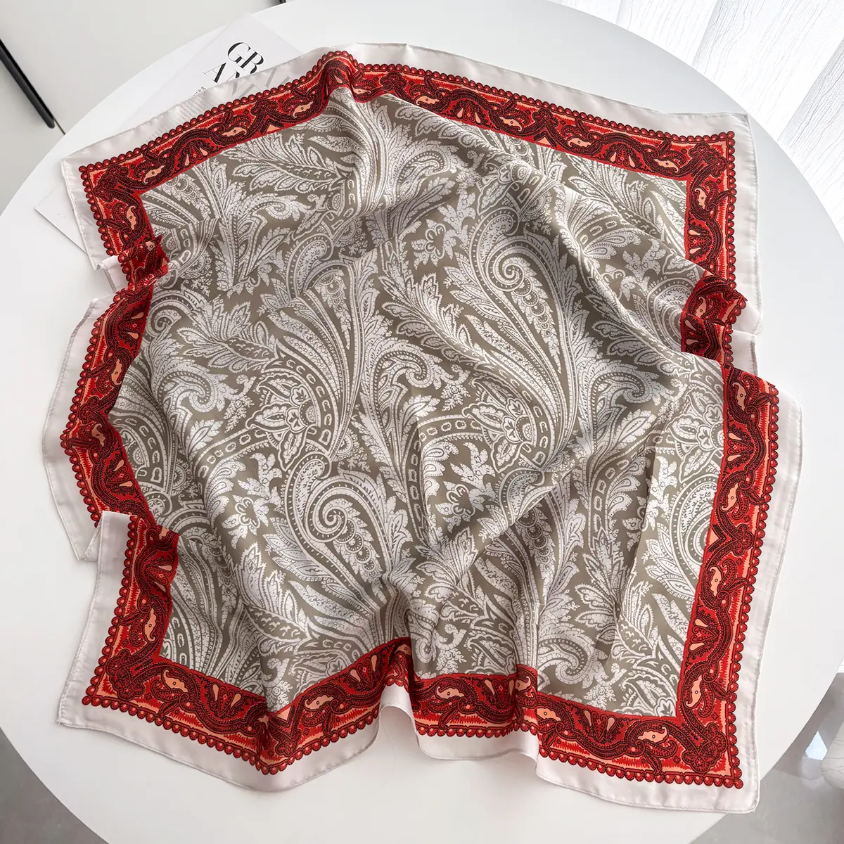 2025 New Fashion 70X70cm Women's Scarf Silk Paisley Print Scarf Square Shawl Decorative Headband Neck Luxury Design Bandana