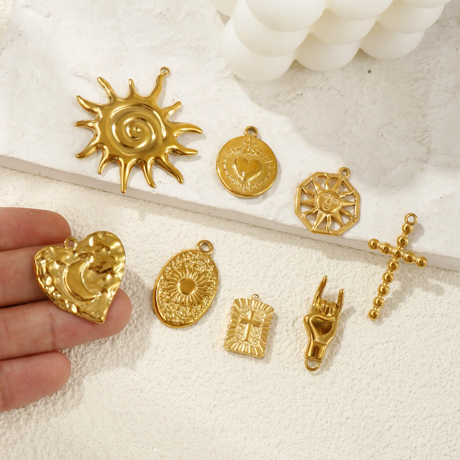 2 PCs 304 Stainless Steel Charms 18K Gold Plated Heart Cross Sun Metal Pendant For DIY Necklace Jewelry Making Findings
