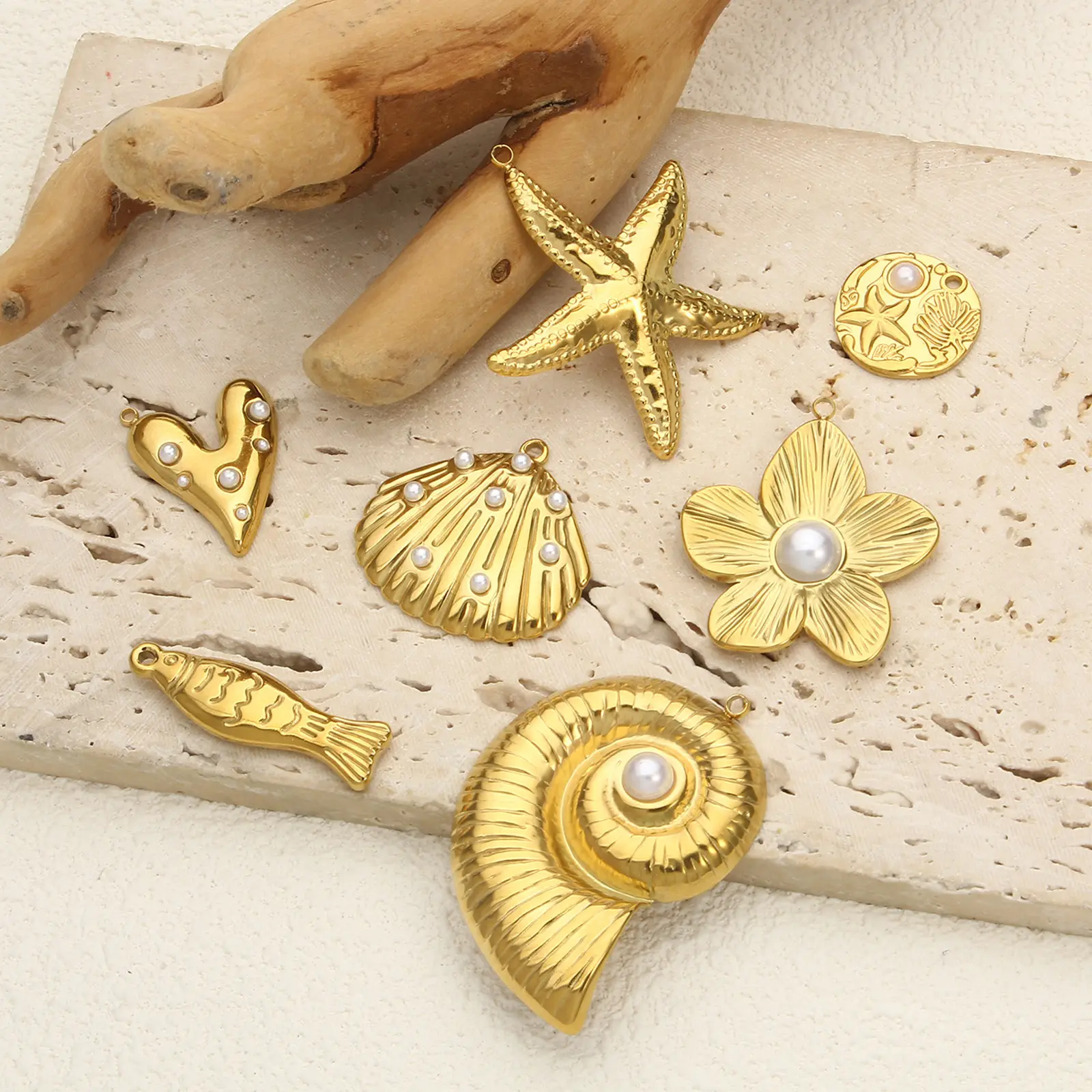 2 PCs 304 Stainless Steel Pendants 18K Real Gold Plated Ocean Shell Fish Acrylic Imitation Pearl Chamrs For DIY Necklace Jewelry