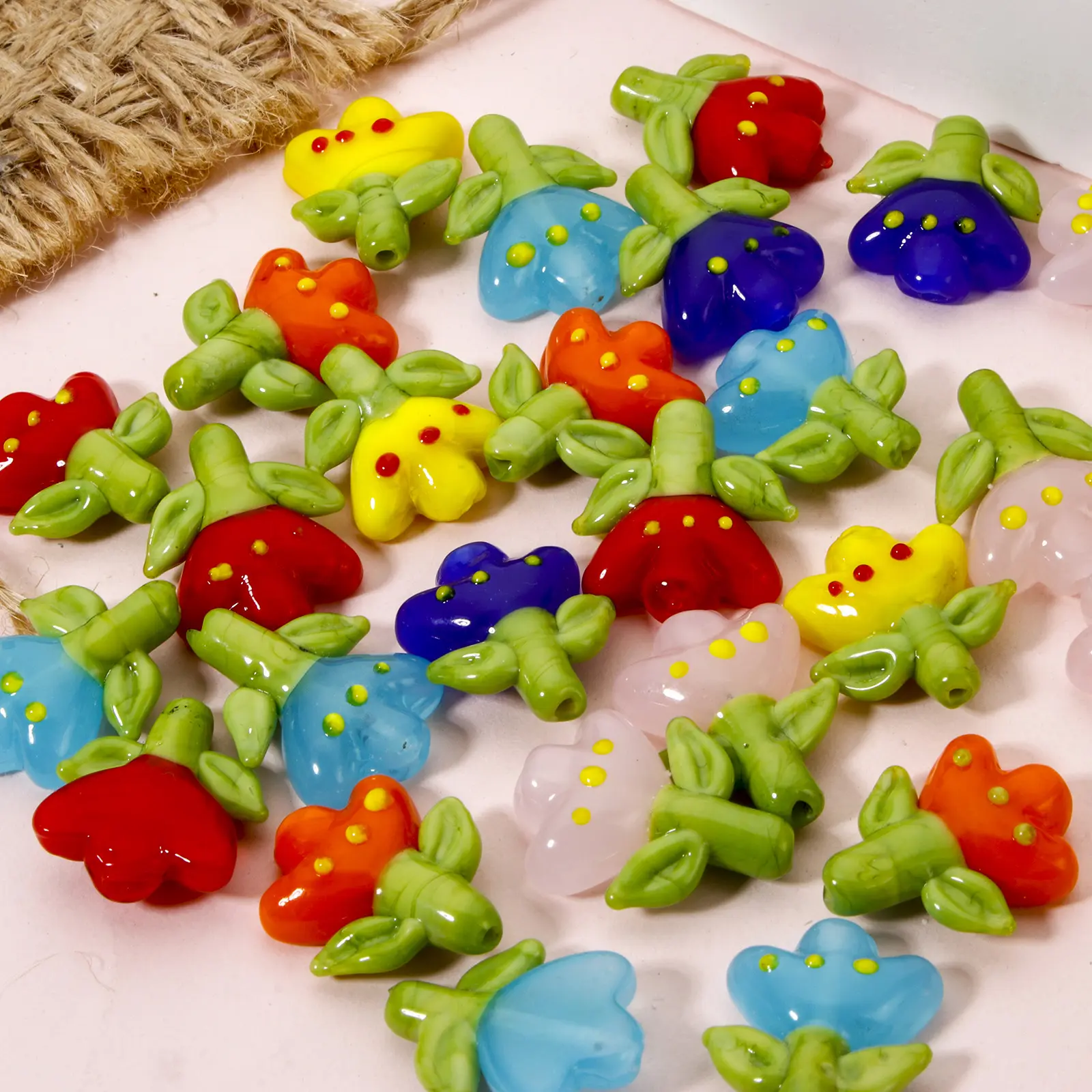 2 PCs 3D Lampwork Glass Flora Collection Flower Beads Multicolor For DIY Jewelry Making About 22mm x 18mm, Hole: Approx 1.4mm