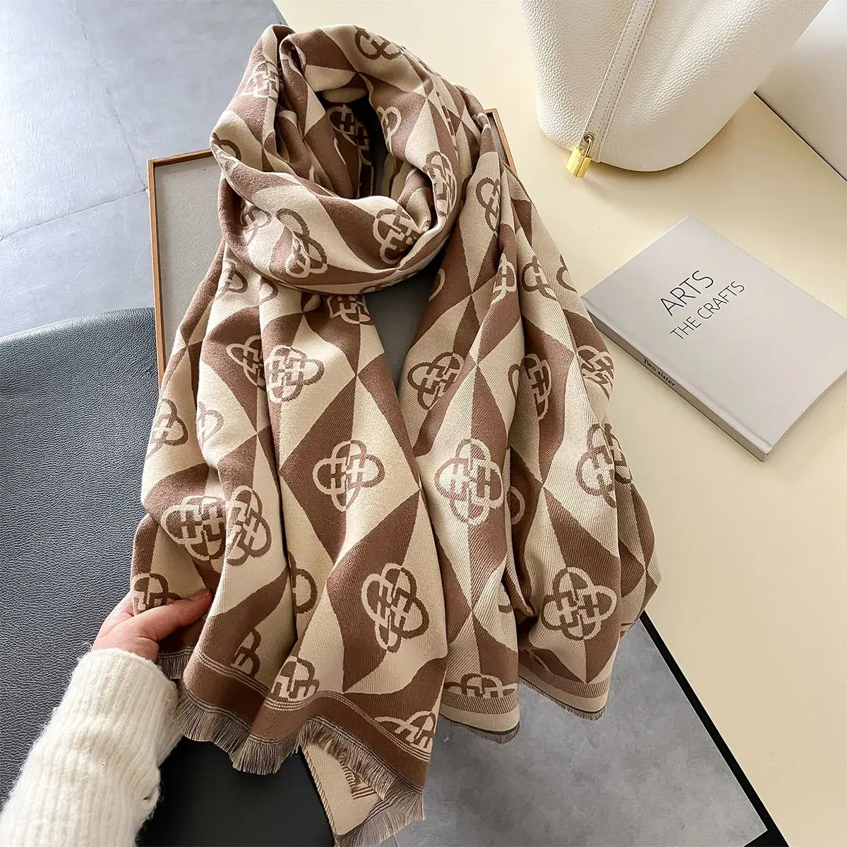 Luxury Women Winter Scarf Cashmere Warm Pashmina Brand Foulard Female Shawls Wraps Thick Soft Bufanda Poncho Scarves Stole 2024
