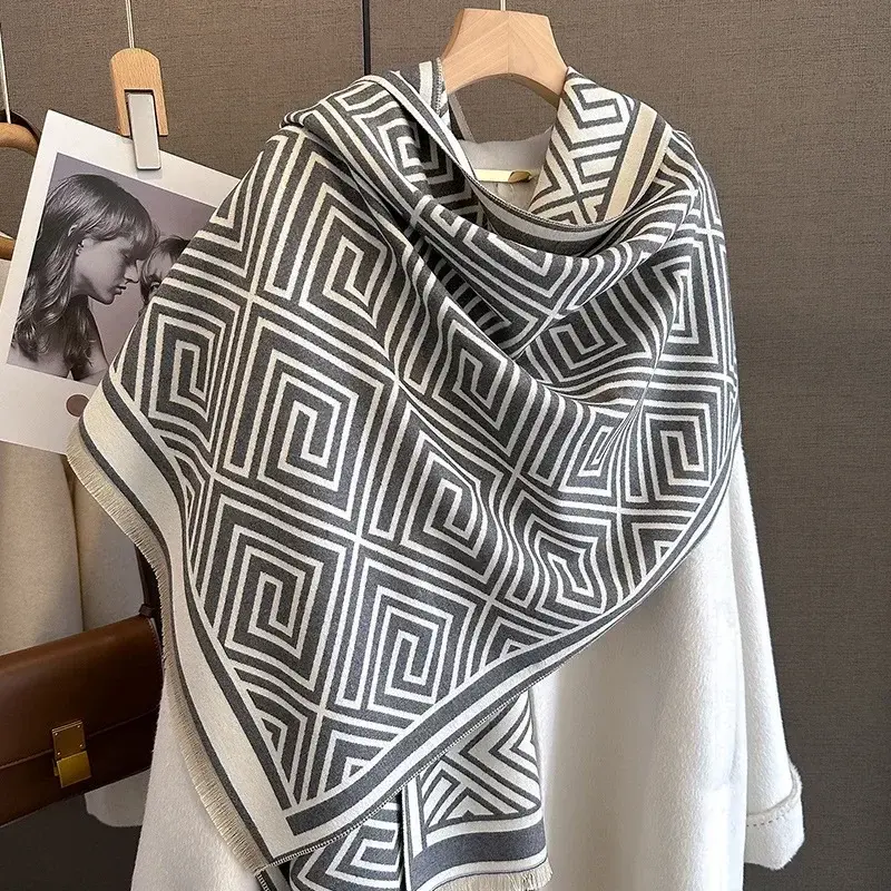 2025 New Women's Scarf Luxury Design Double Sided Cashmere Feel Scarf Warm Scarf Shawl Pashmina Blanket Stoles