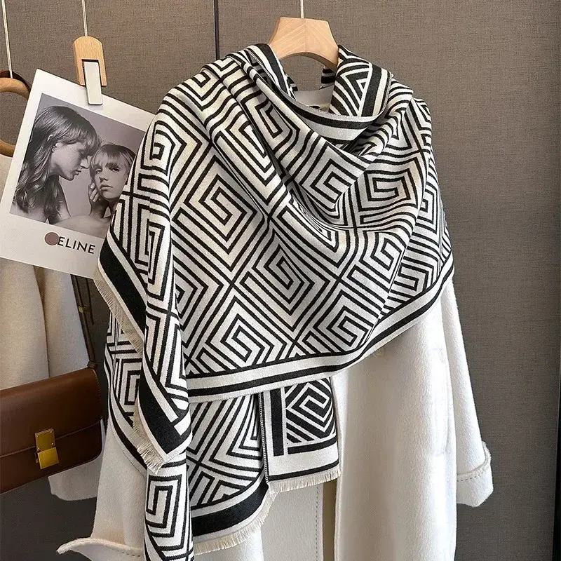 2025 New Women's Scarf Luxury Design Double Sided Cashmere Feel Scarf Warm Scarf Shawl Pashmina Blanket Stoles