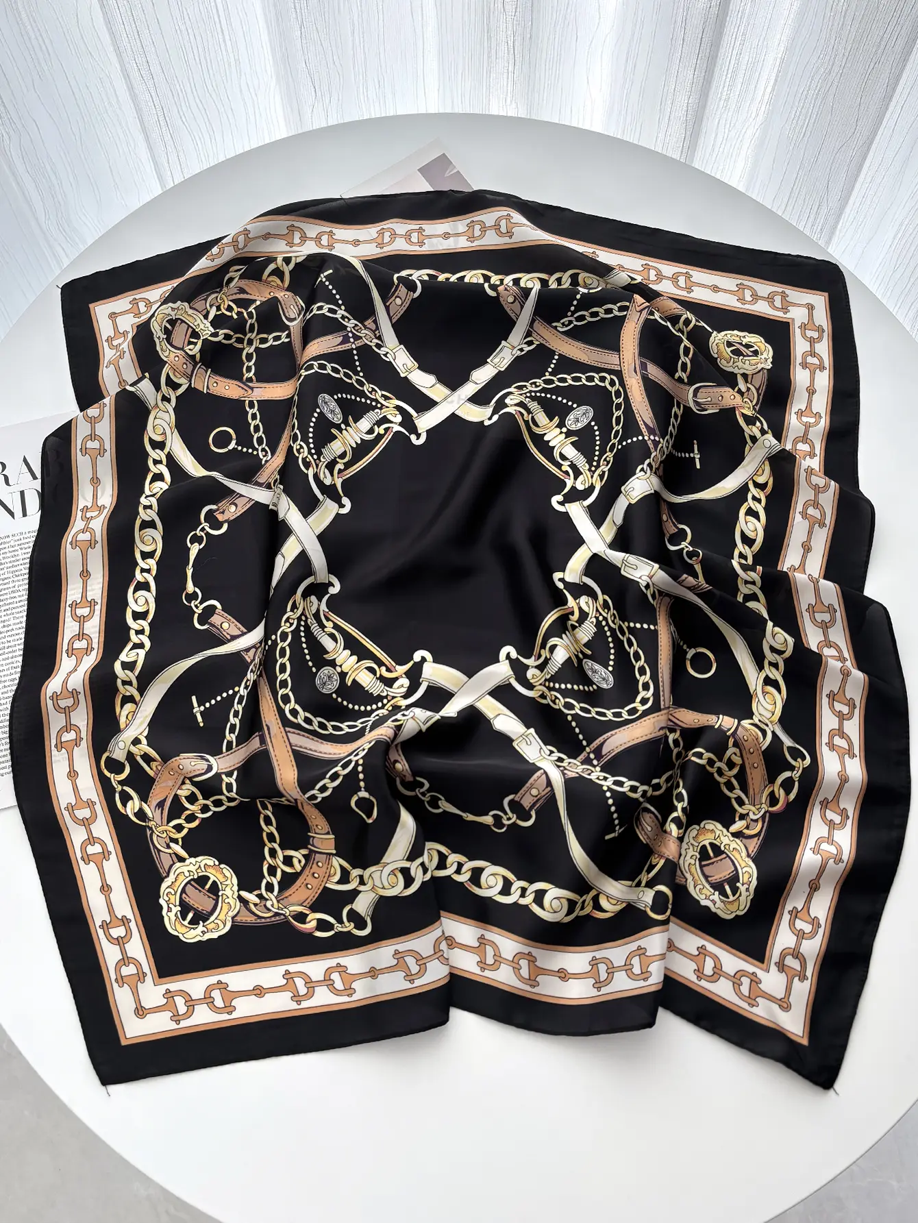 Luxury Women's Vintage Versatile Thin Satin Scarf Floral Print Hairband Spring Autumn Small Square Scarf for Tying Hair And Bags