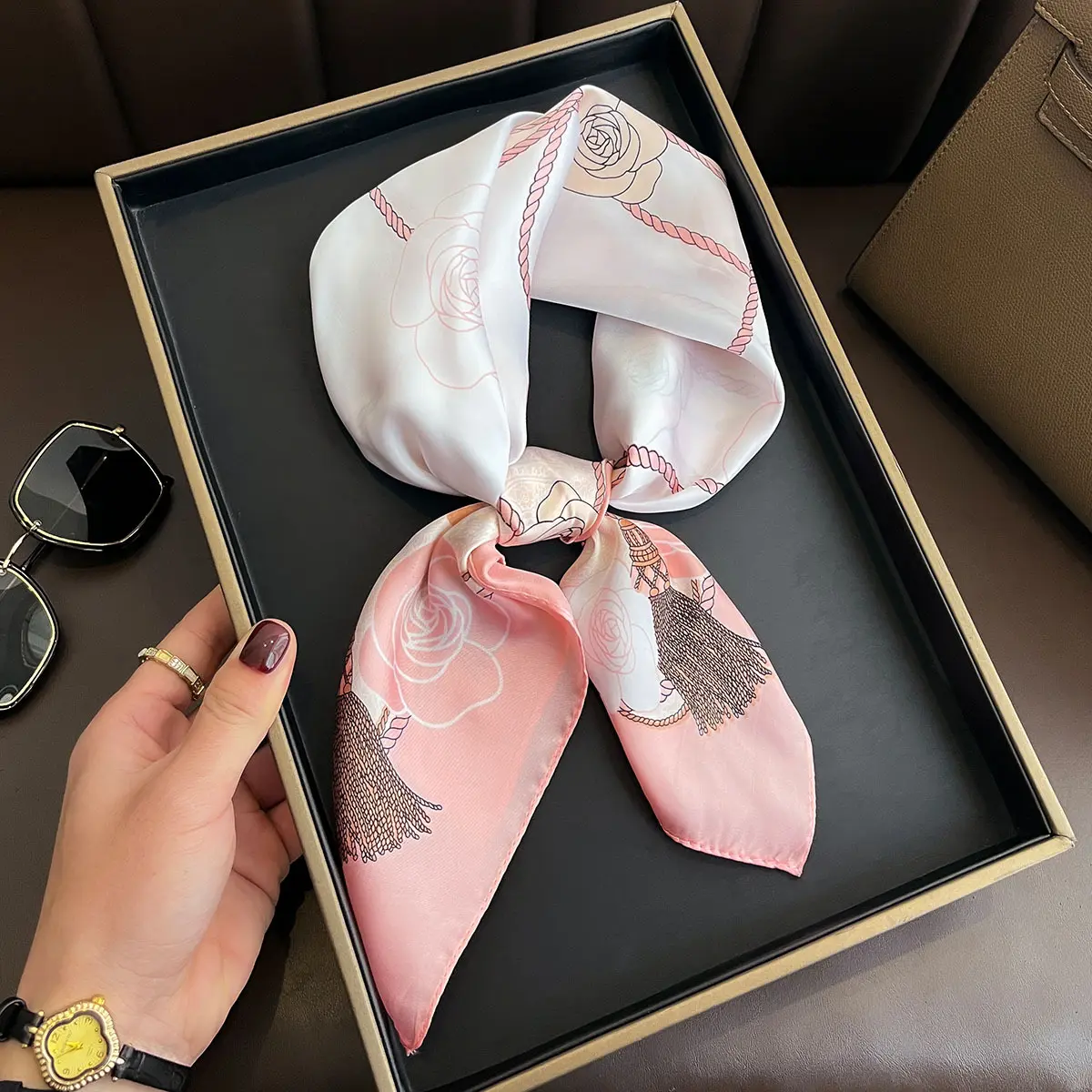 Luxury Floral Scarf Women Silk Imitation Square Neck Kerchief Bandanas Foulard Female Hairbands Echarpe Shawls Wraps