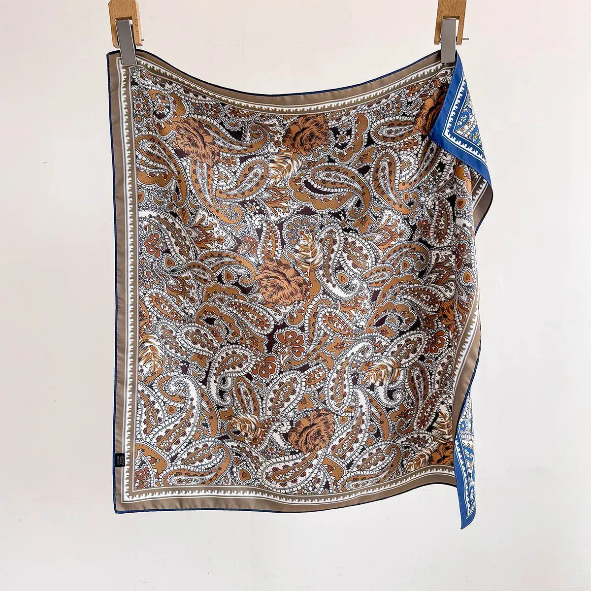 Luxury Imitation Silk Square Scarf Women‘s Double-sided Print Neckerchief Bandanas Foulard Paisley Hairbands Shawls Wraps