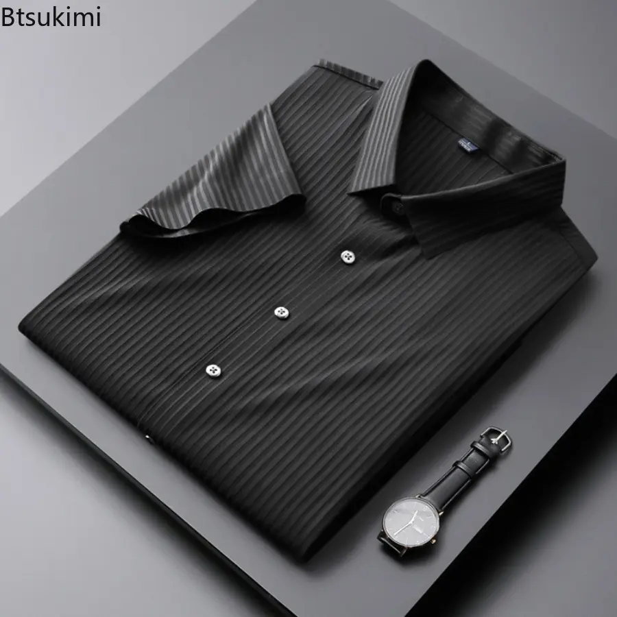 2025 New Men's Seamless Elastic Knitted Short Sleeved Shirt Casual Fashion Striped Shirts Breathable Summer Versatile T-shirt
