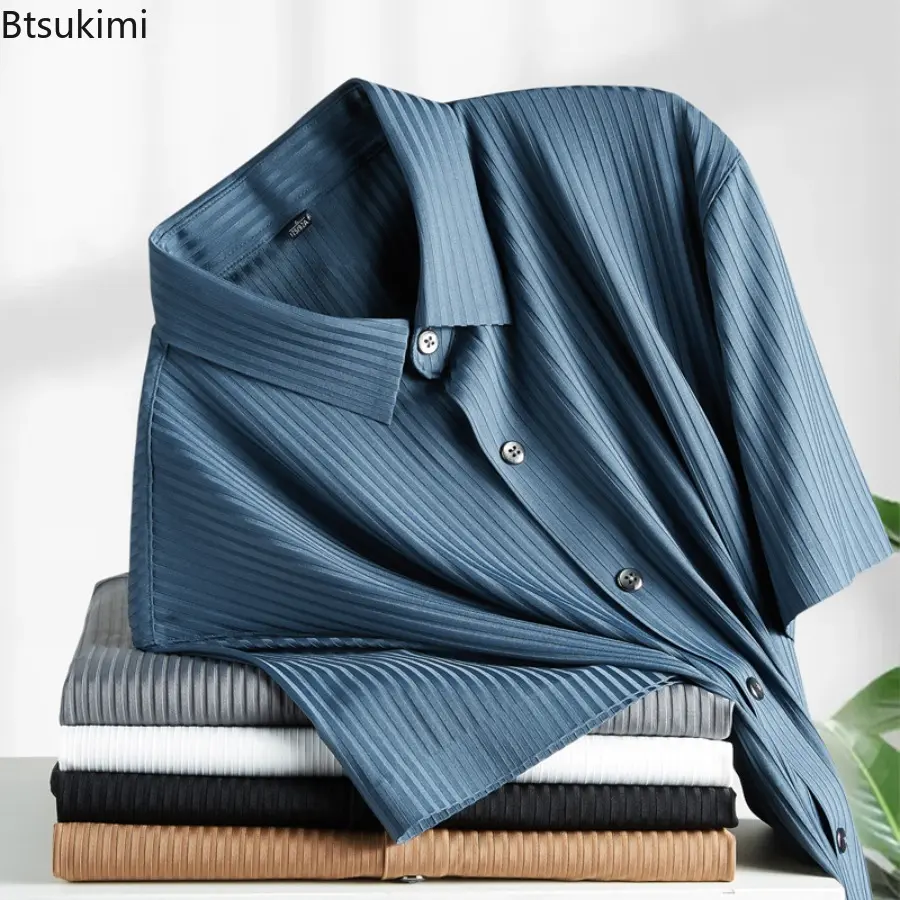 2025 New Men's Seamless Elastic Knitted Short Sleeved Shirt Casual Fashion Striped Shirts Breathable Summer Versatile T-shirt