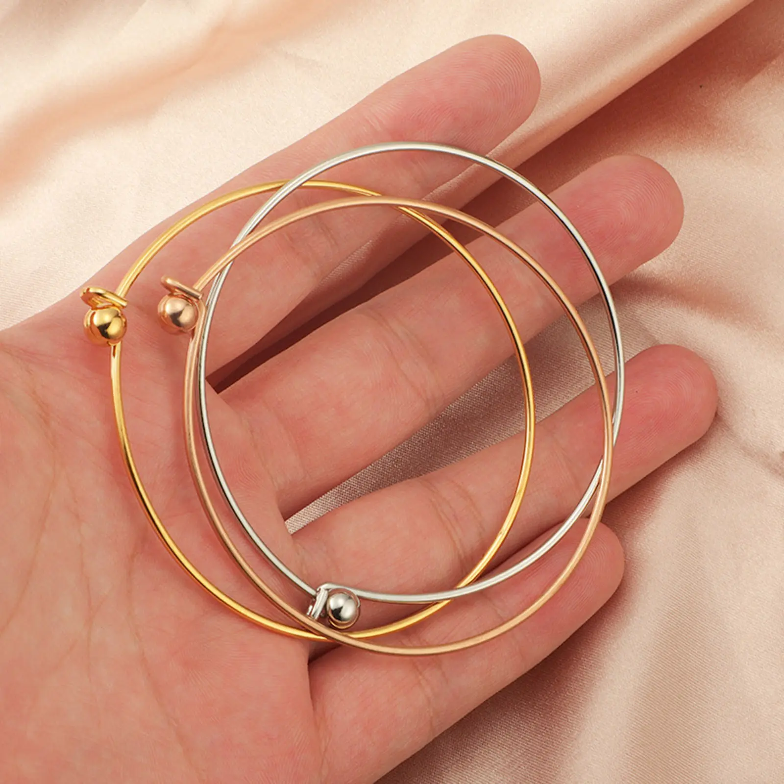 1PC Fashion Stainless Steel Round Ball Bangles Bracelet Simple Metal Expandable Bracelet Women Party Jewelry Trend Gift 6cm Dia.