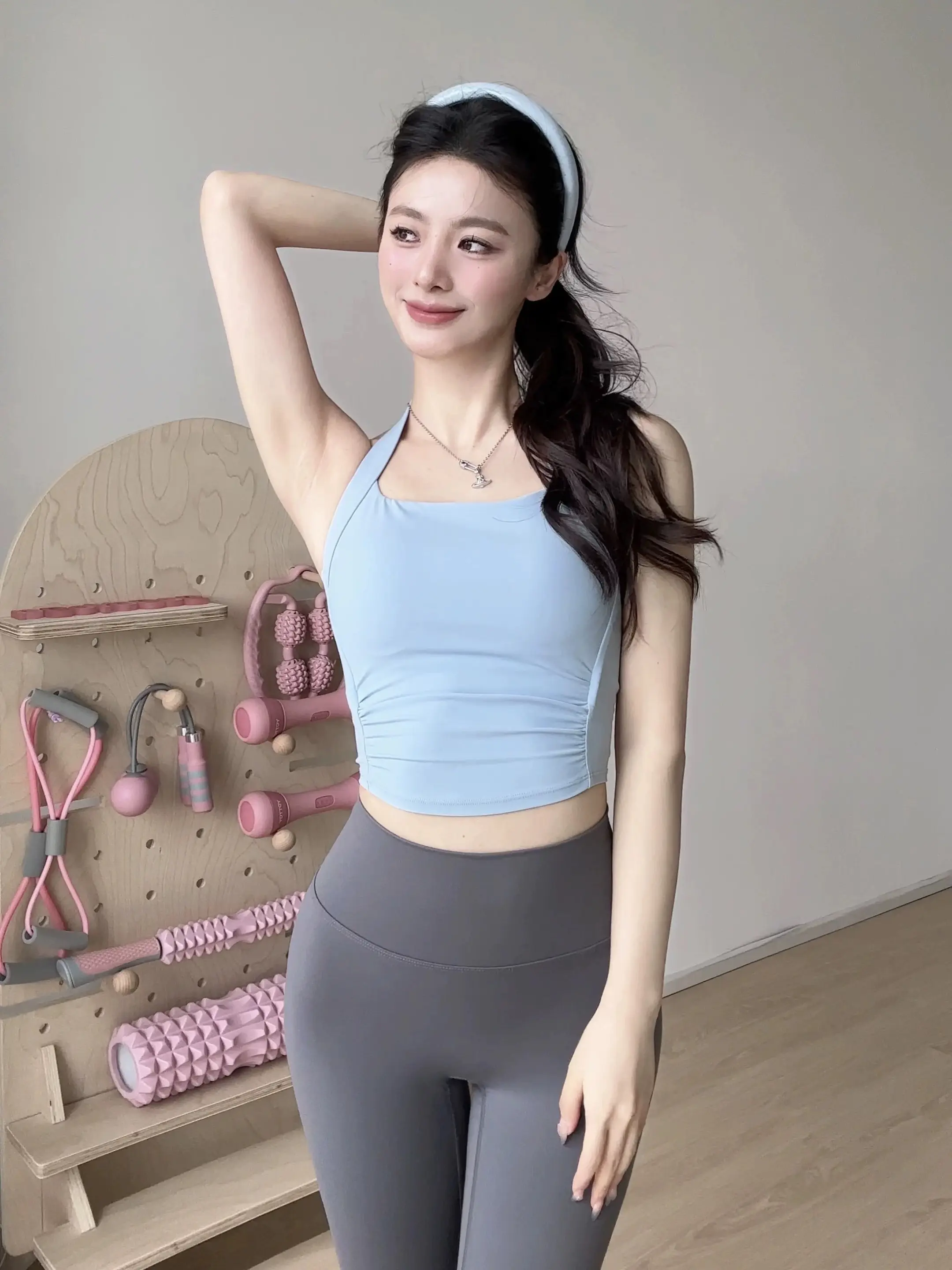 Neck Halter Sports Underwear Women Shockproof Gathering Fitness Bra Beautiful Gym Tops Yoga Vest Running Training Pilates Vest