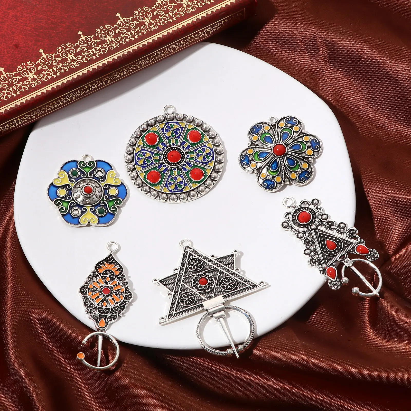 2PCs Ethnic Bohemia Pendants Antique Silver Color Enamel Flower Round Charms For DIY Making Necklace Earrings Jewelry Findings