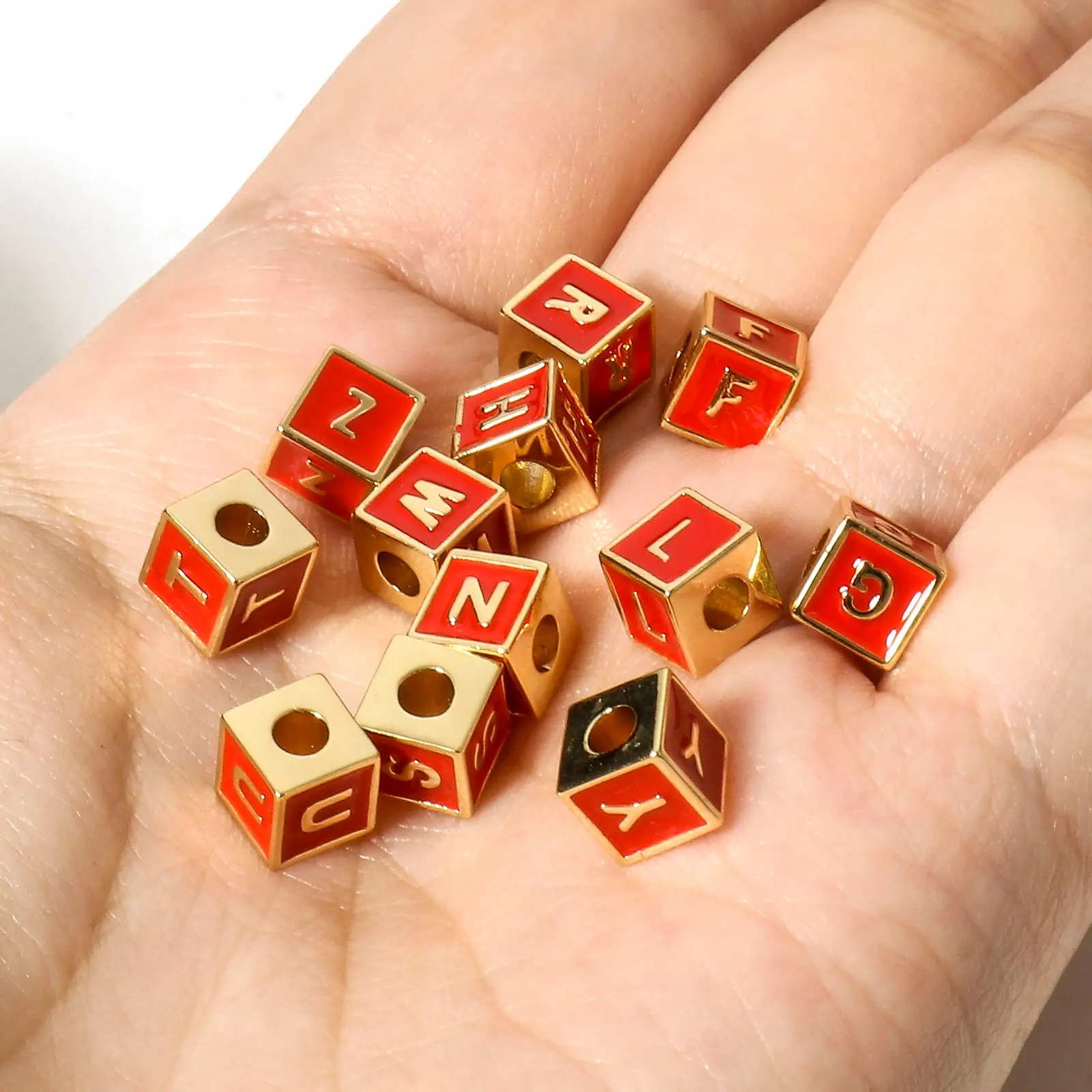 1 Piece Square Alphabet “A-Z” Letter Beads Cube Loose Spacer Enamel Metal Beads For Jewelry Making Diy Necklace Accessories