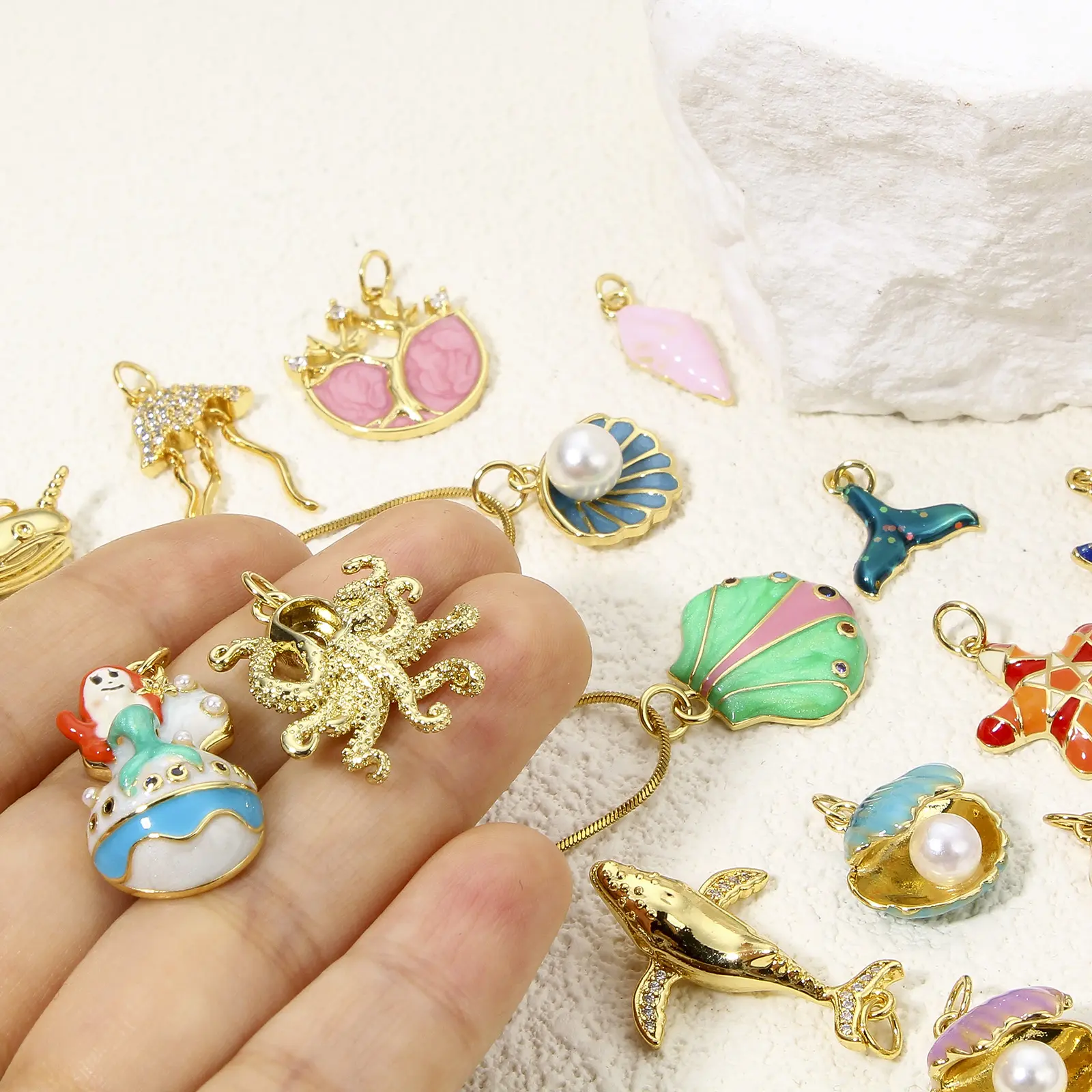 1 PC Ocean Series Shell starfish Octopus Charms For Jewelry Making 18K Real Gold Color Jewelry Pendant Multicolor Enamel Supply