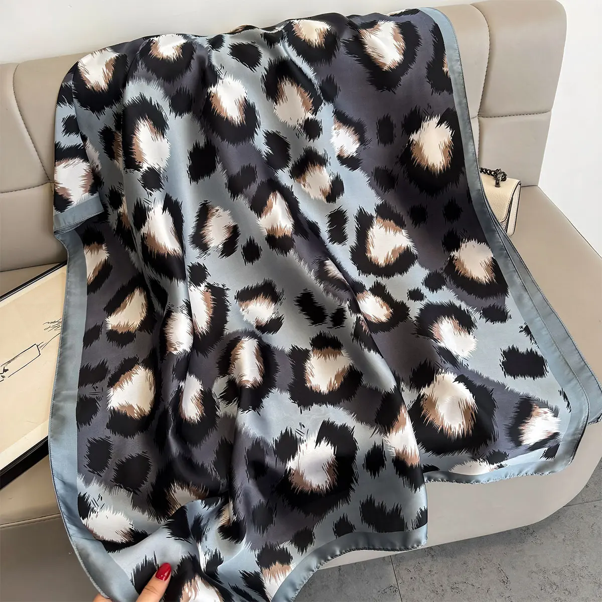 Summer Sunscreen  Bandanna Popular Leopard Print Silk Scarves Fashion Large Shawl Lady Seaside Beach Towel Foulard