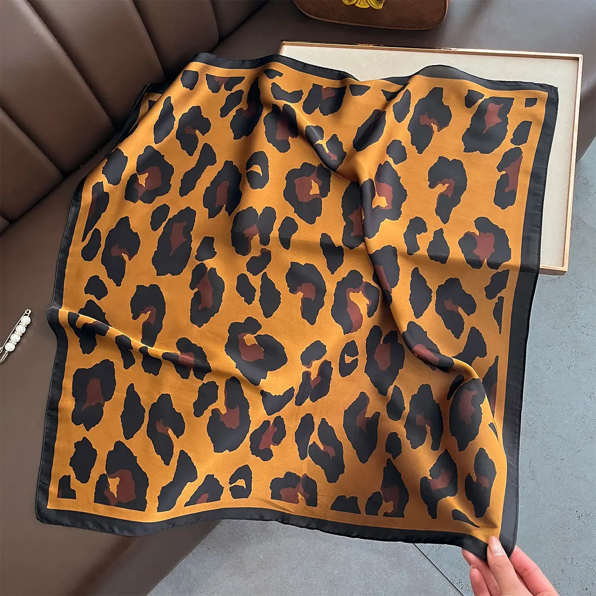 Leopard Scarf Women Imitation Silk Neck Ribbon Ties for Hair Bands Lady Shawls and Wraps Bandana Foulard Square Scarves