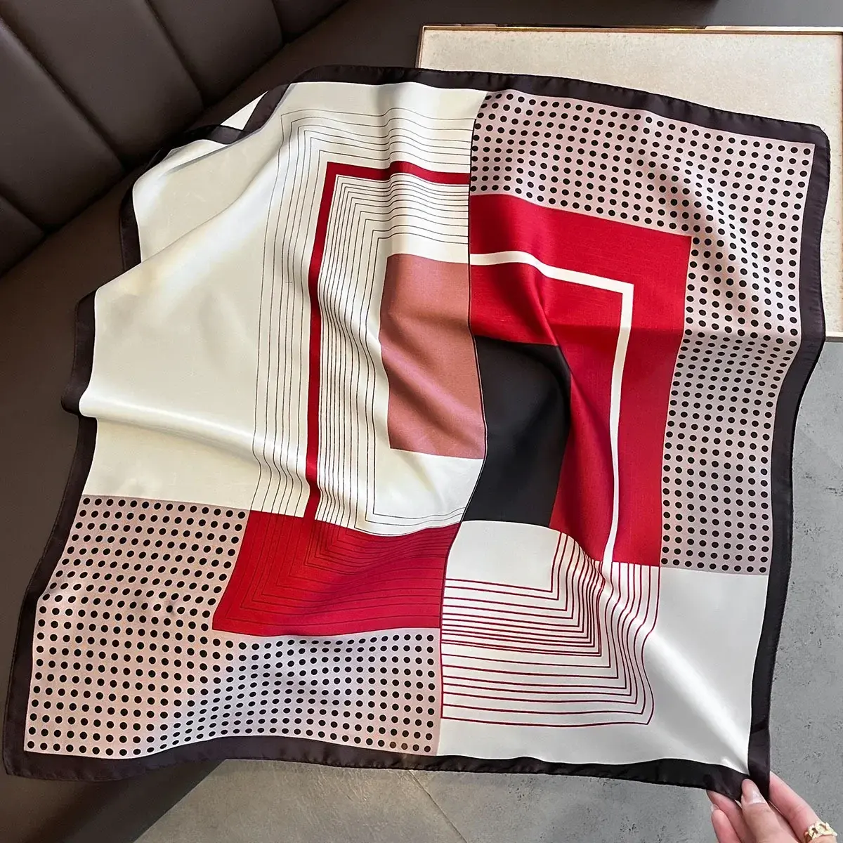 Fashion Print Satin Scarf Women Luxury Brand Neckerchief Wraps Designer Shawl Square Bandana Girls Headwear Head Hair Scarves