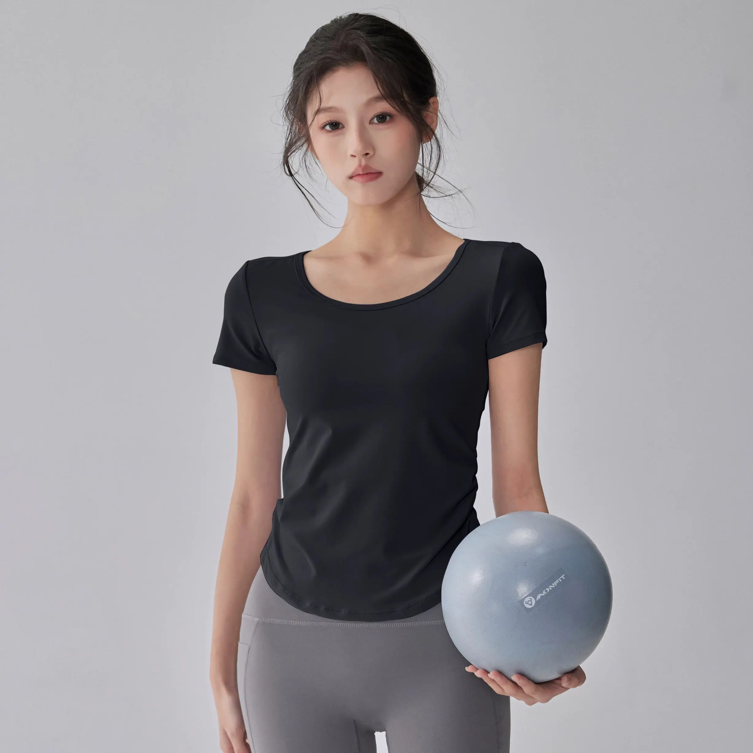 New Summer Cool Sunscreen Sports Top for Women's Mesh Breathable Quick-drying Yoga Suit Short-sleeved Slimming Fitness Suit