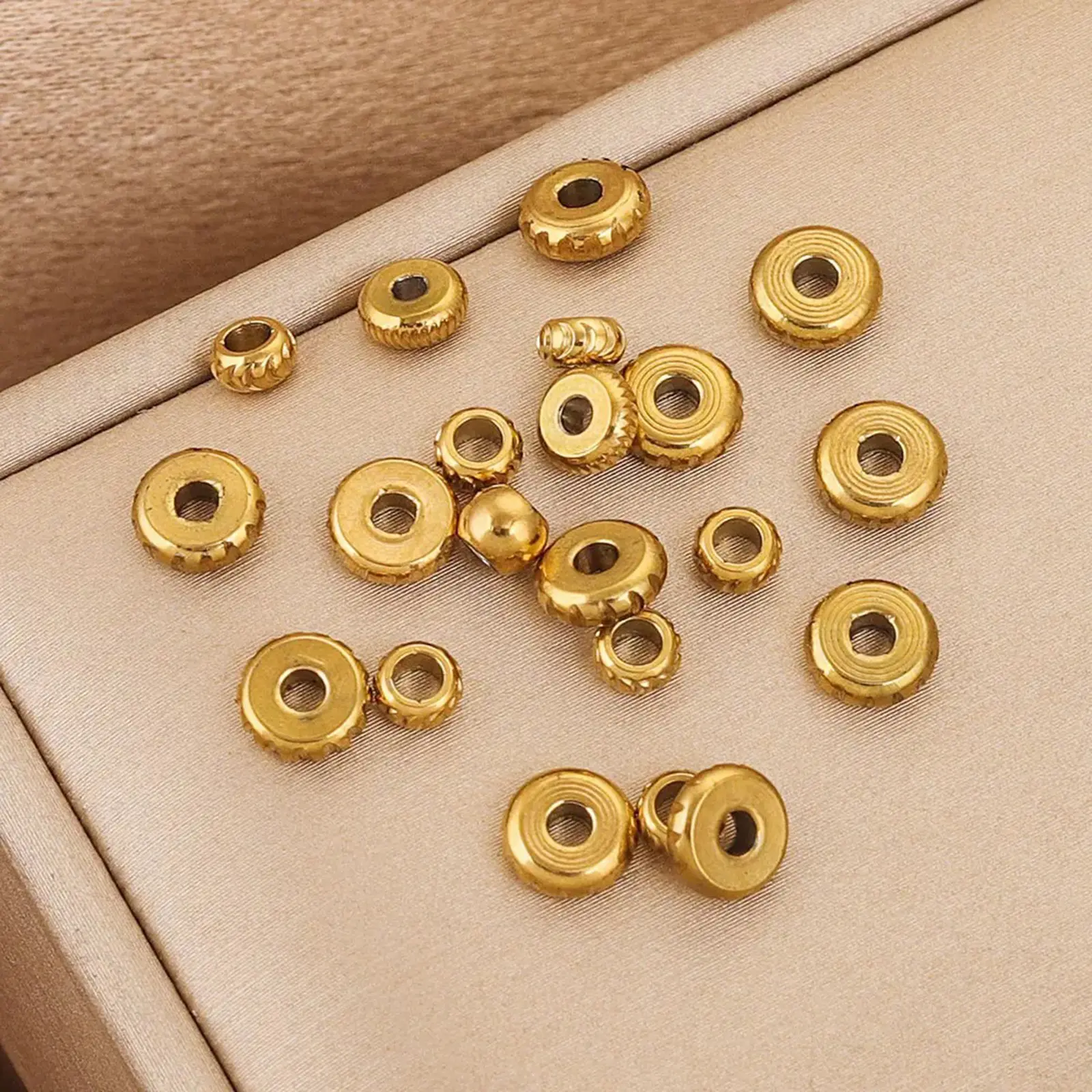 10/20PCS 304 Stainless Steel Beads For DIY Jewelry Making Flat Spacer Beads Round Carved Pattern For Bracelet Diy Jewelry Making