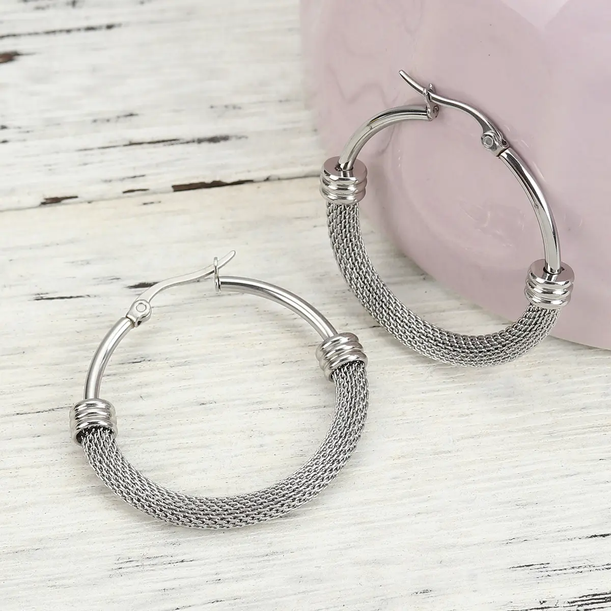 Fashion 1Pair 304 Stainless Steel Hoops Earrings Color Round Hollow Net Circle Ring Earrings For Women Man Jewelry Exquisite Ear