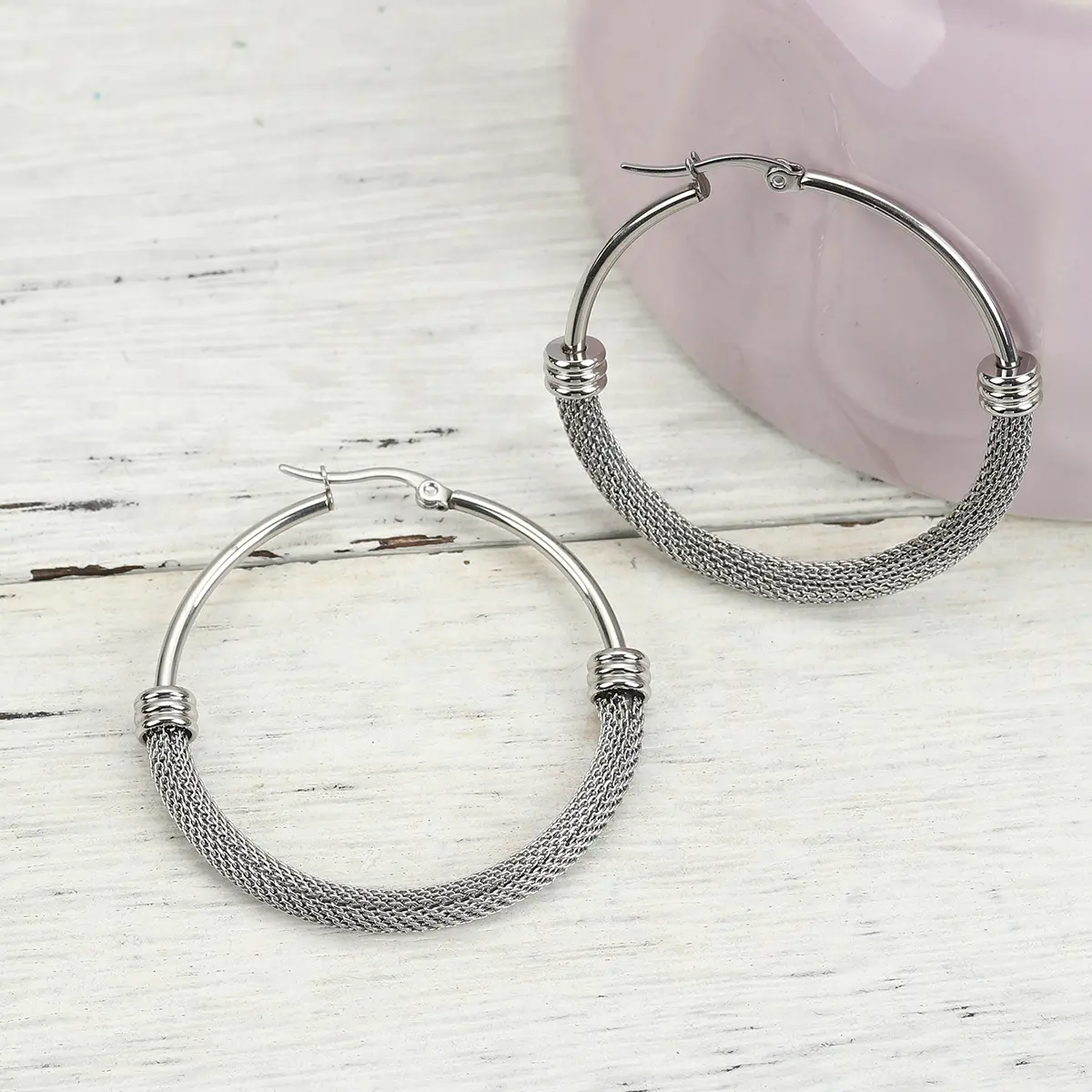 Fashion 1Pair 304 Stainless Steel Hoops Earrings Color Round Hollow Net Circle Ring Earrings For Women Man Jewelry Exquisite Ear
