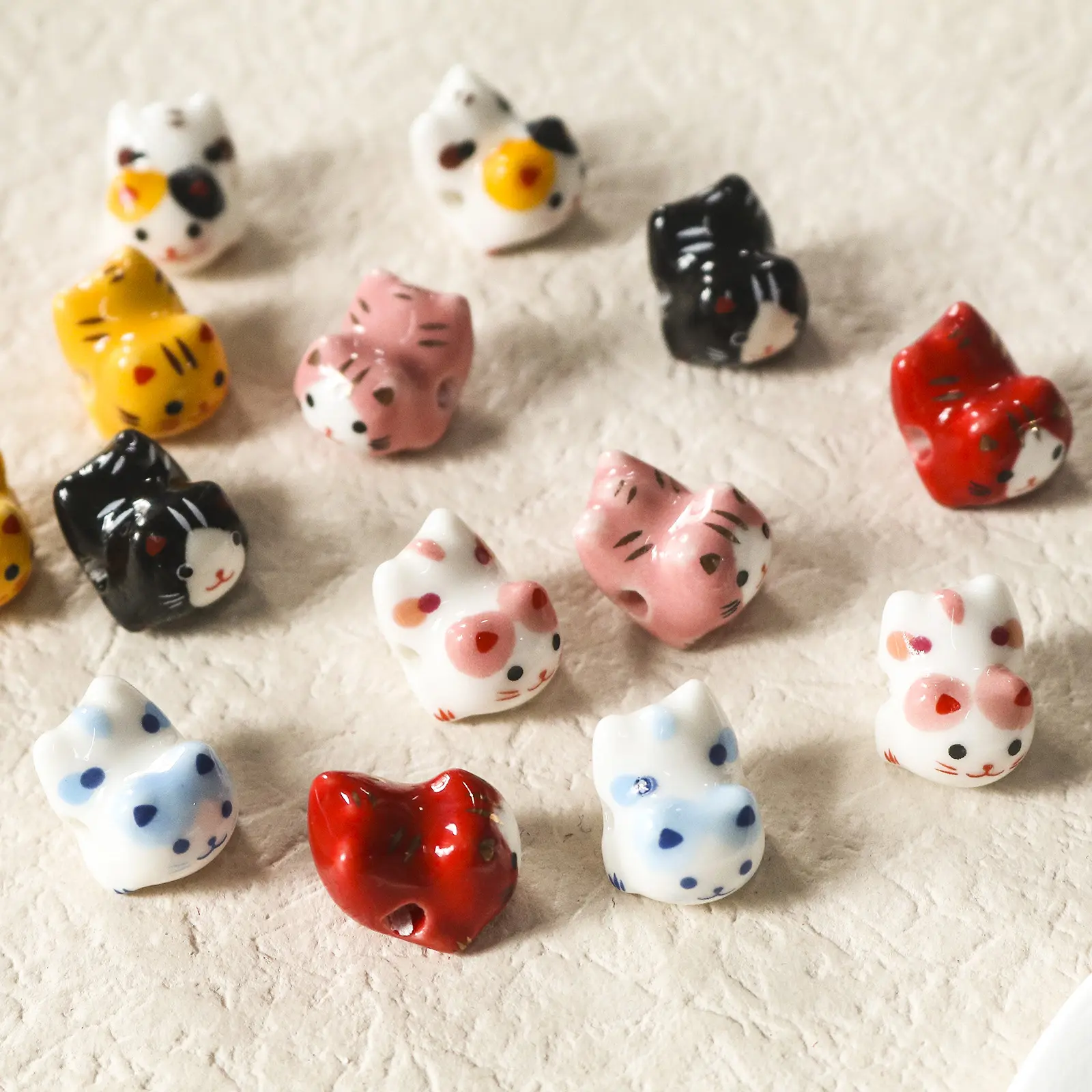 3D Cute Cat Ceramic Beads For DIY Charm Jewelry Making Cat Animal Bead Findings About 16mm x 13mm, Hole: Approx 2.5mm, 2 PCs