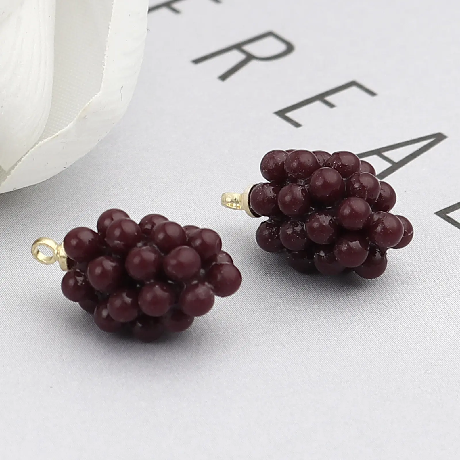 3/5 PCs Green Purple Fruit Grape Charms Zinc Based Alloy Simulation Resin Fruit Grape Pendants Gold Color For DIY Making Jewelry