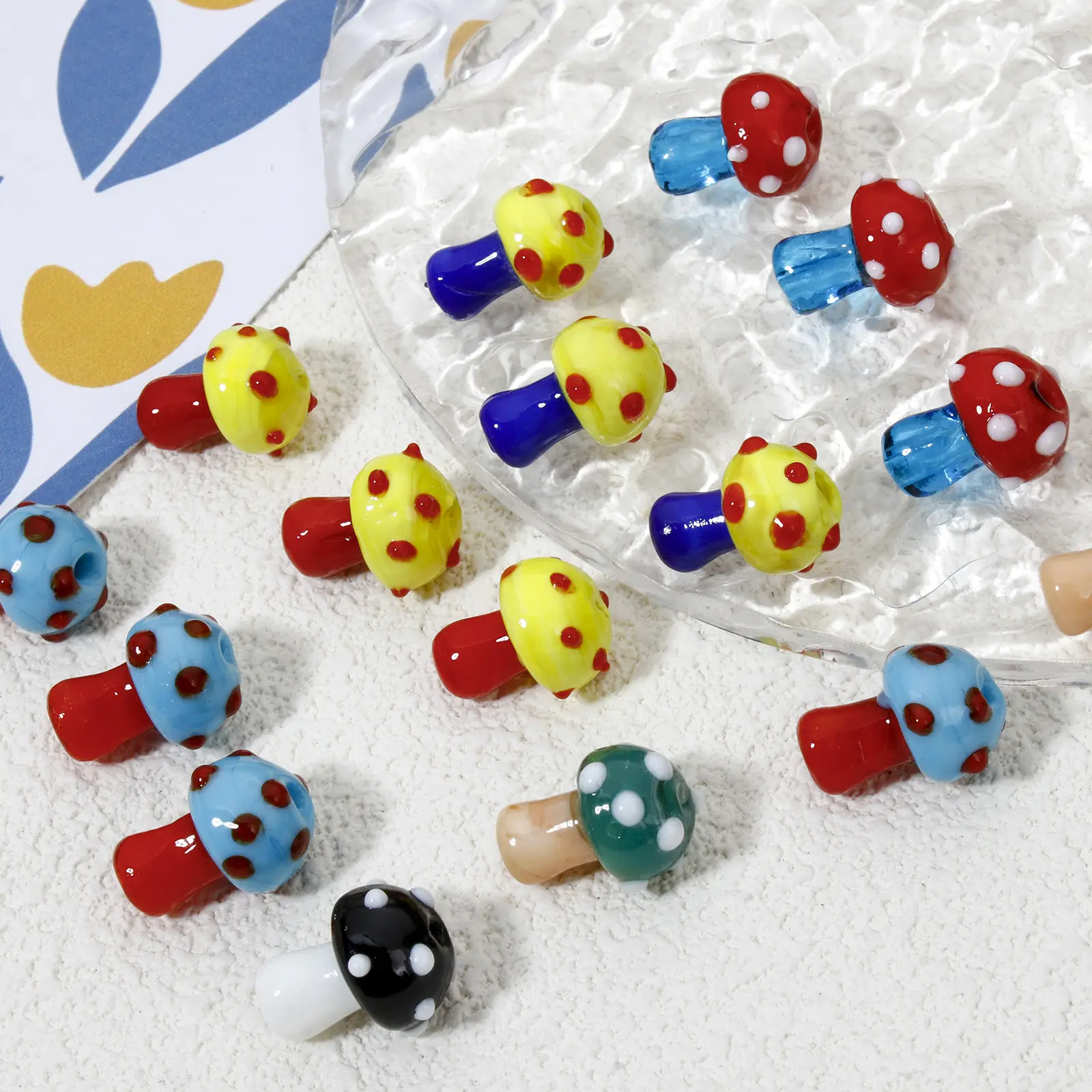 5 PCs 3D Dot Mushroom Lampwork Glass Flora Collection Beads For DIY Charm Jewelry Making About 16mm x 12mm, Hole: Approx 1.4mm