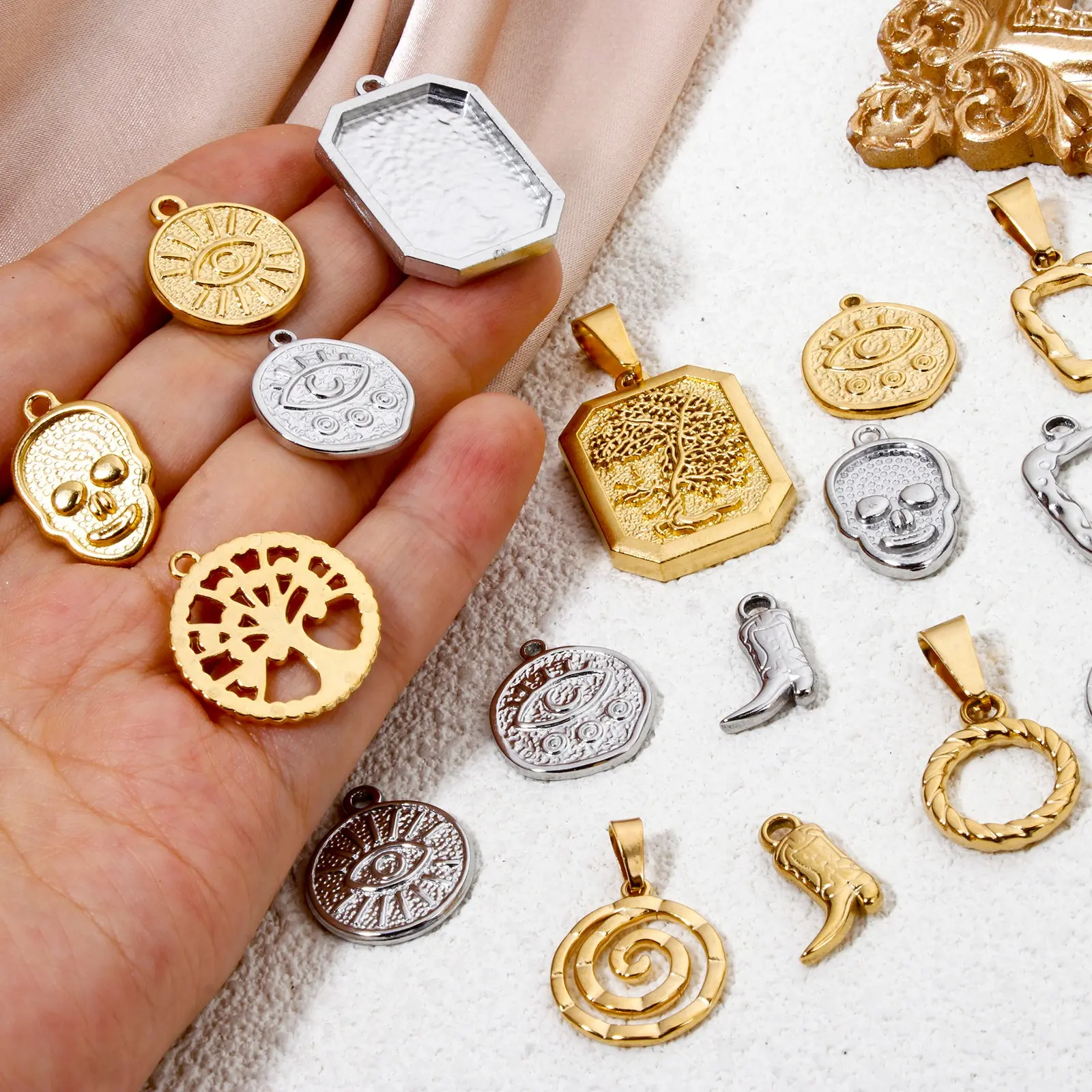 2 PCs 304 Stainless Steel West Cowboy Charm Pendant Boots Tree of Life For DIY Necklace Bracelets Jewelry Findings