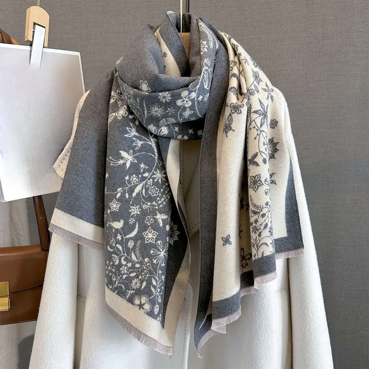2025 Imitation Cashmere Length Tassel Scarf For Women Floral Print Autumn/Winter Warm Shawl Warps Coldproof Windproof Blanket