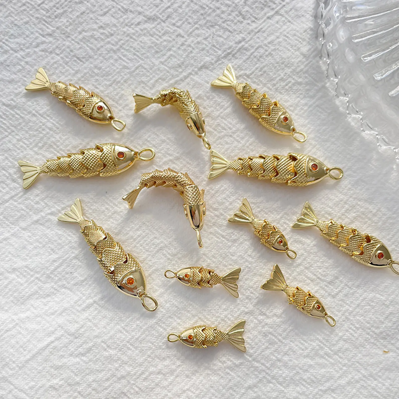1 Piece Ocean Copper Golden Silvery Fish Shaped Pendant Pave Red Zircon Jewelry Charms For Diy Necklace Making Findings