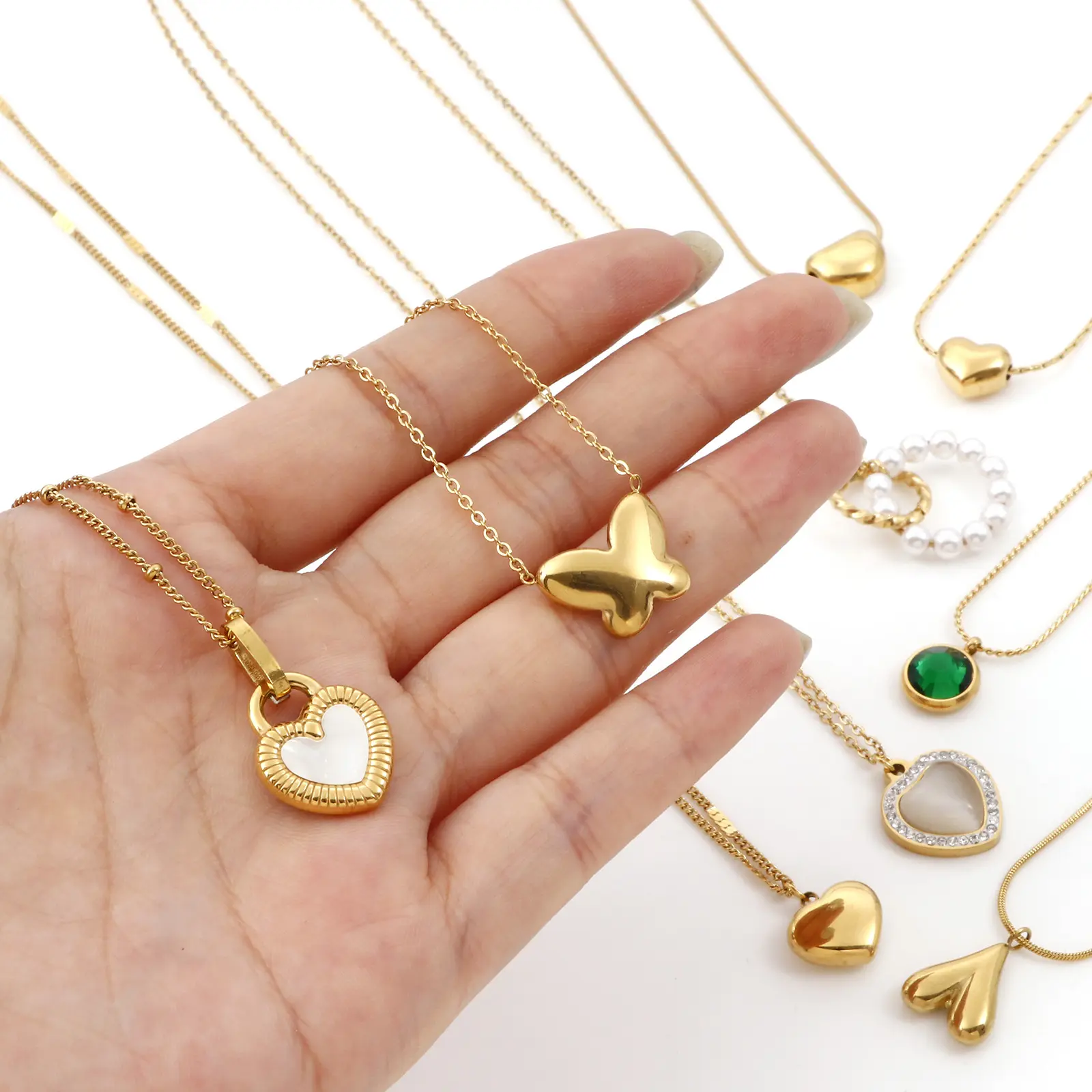 1 Piece New Stainless Steel Gold Color Curb Link Chain Necklace Round Heart Pendants Necklace for Women Party Club Jewelry Gifts