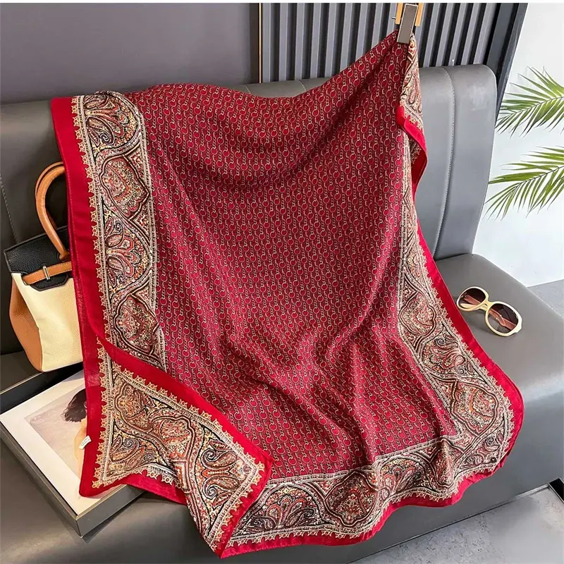 New Spring Women Cotton Scarf Beach Hijab Shawls and Wraps 2025 Luxury Brand Flower Female Foulard Echarpe Designer Bandana