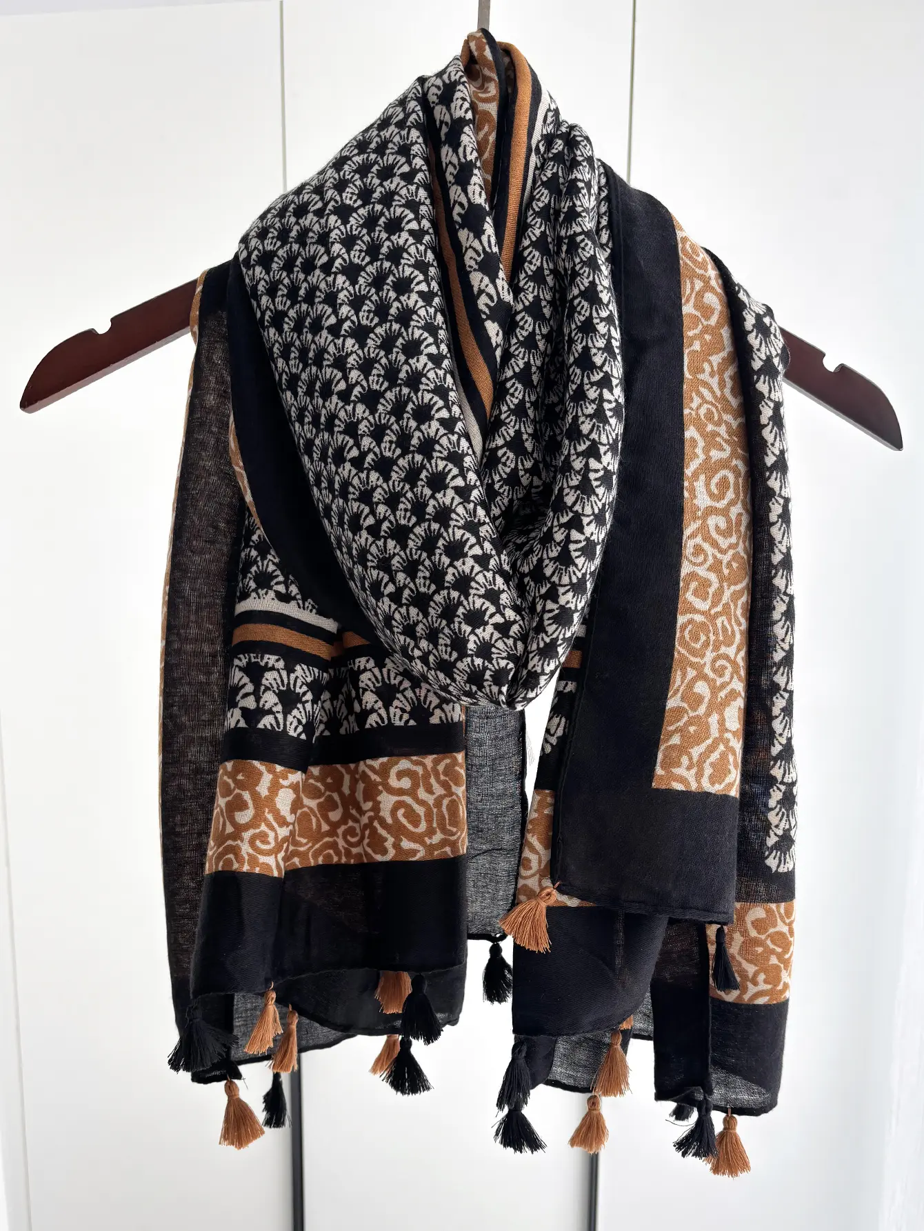 New Spring Women Cotton Scarf Beach Hijab Shawls and Wraps 2025 Luxury Brand Flower Female Foulard Echarpe Designer Bandana
