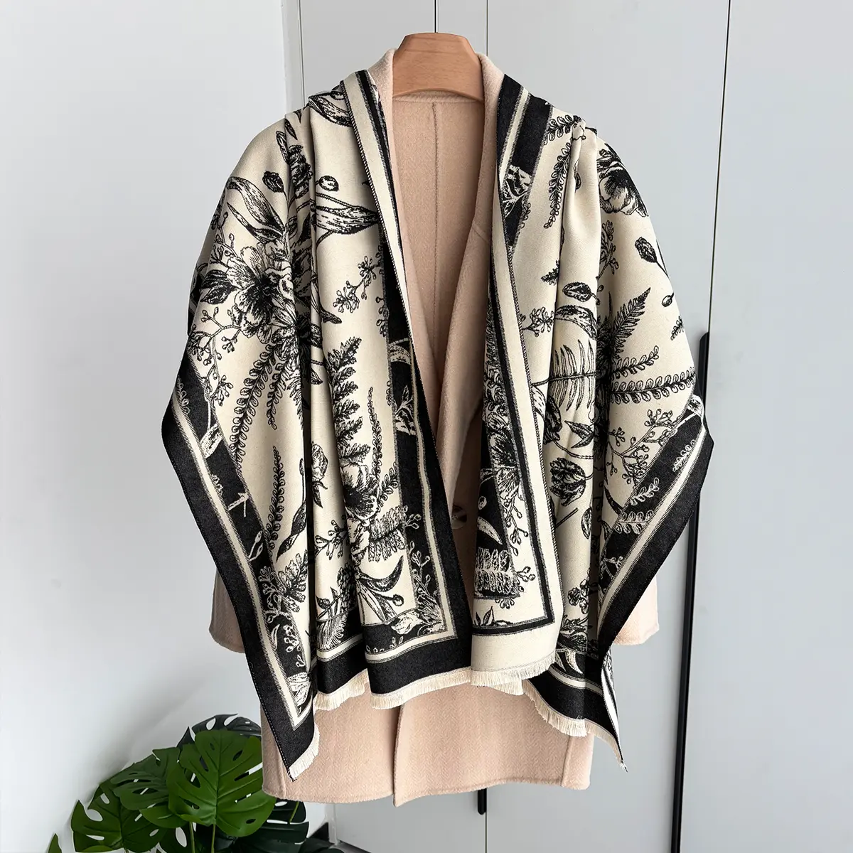 2025 Luxury Winter Cashmere Scarf Women New Design Warm Pashmina Blanket Poncho Scarves Female Print Shawl Thick Foulard Bufanda