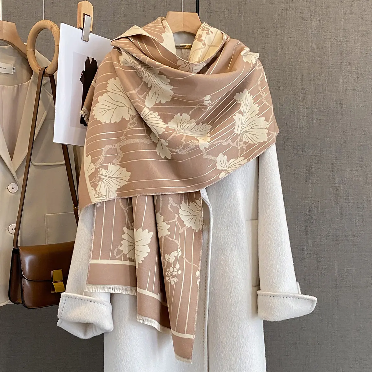 New Luxury Brand Two-Sided Jacquard Scarf Cashmere Soft Warm Fringe Pashmina Shawl Winter Coldproof Windproof Blanket