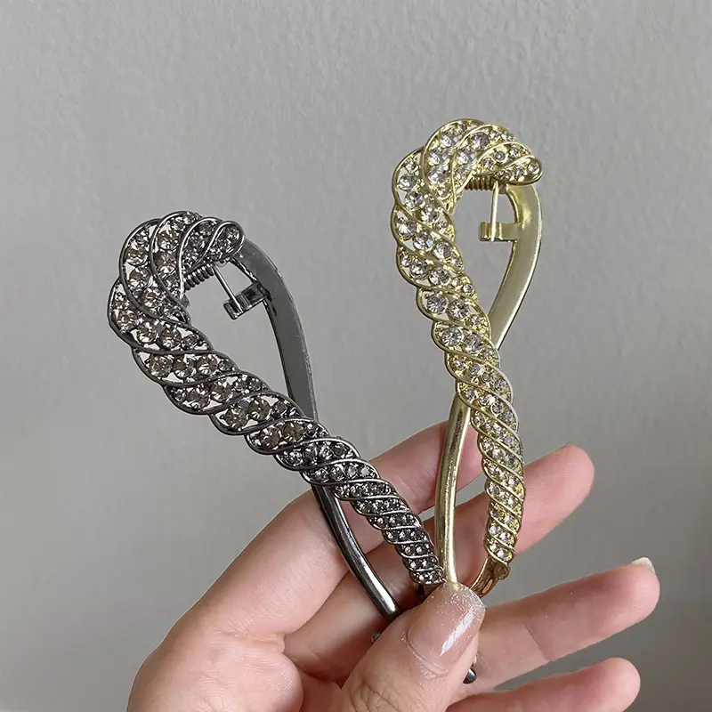 Fashion Luxury Rhinestone Hair Clip Frog Buckle Twisting Hairpin for Women Girls Makeup Washing Face Bangs Ponytail Bun Hairgrip