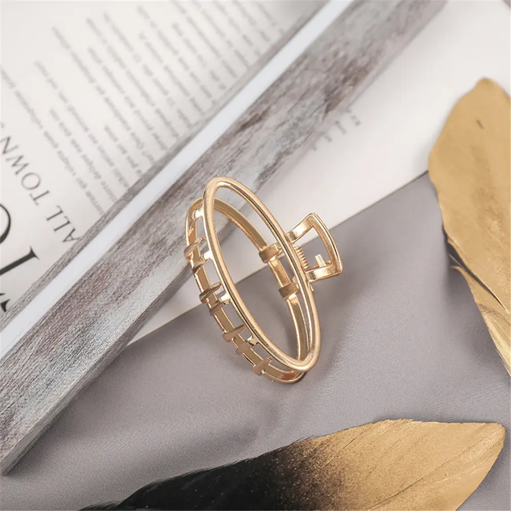 Fashion Heart Shape Metal Claw Clip Simple Geometric Semicircle Oval Hairpin for Women Girls Bath Makeup Ponytail Bun Hair Clip